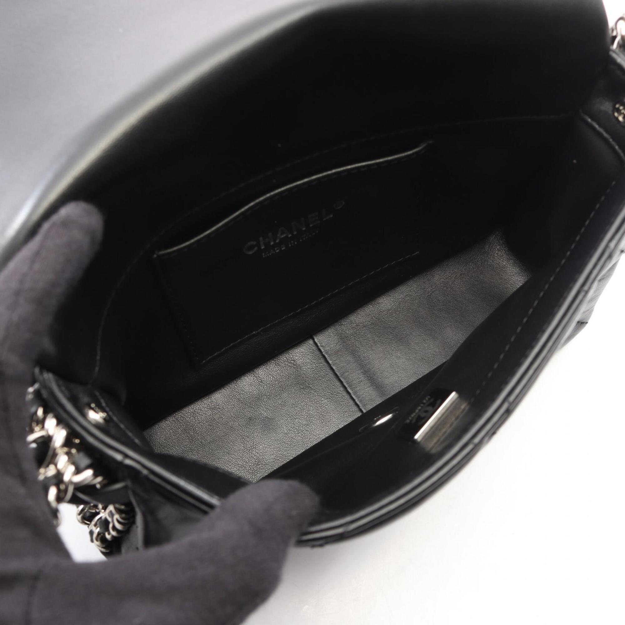 Chanel Black Leather Handbag Shoulder Bag (Pre-Owned)