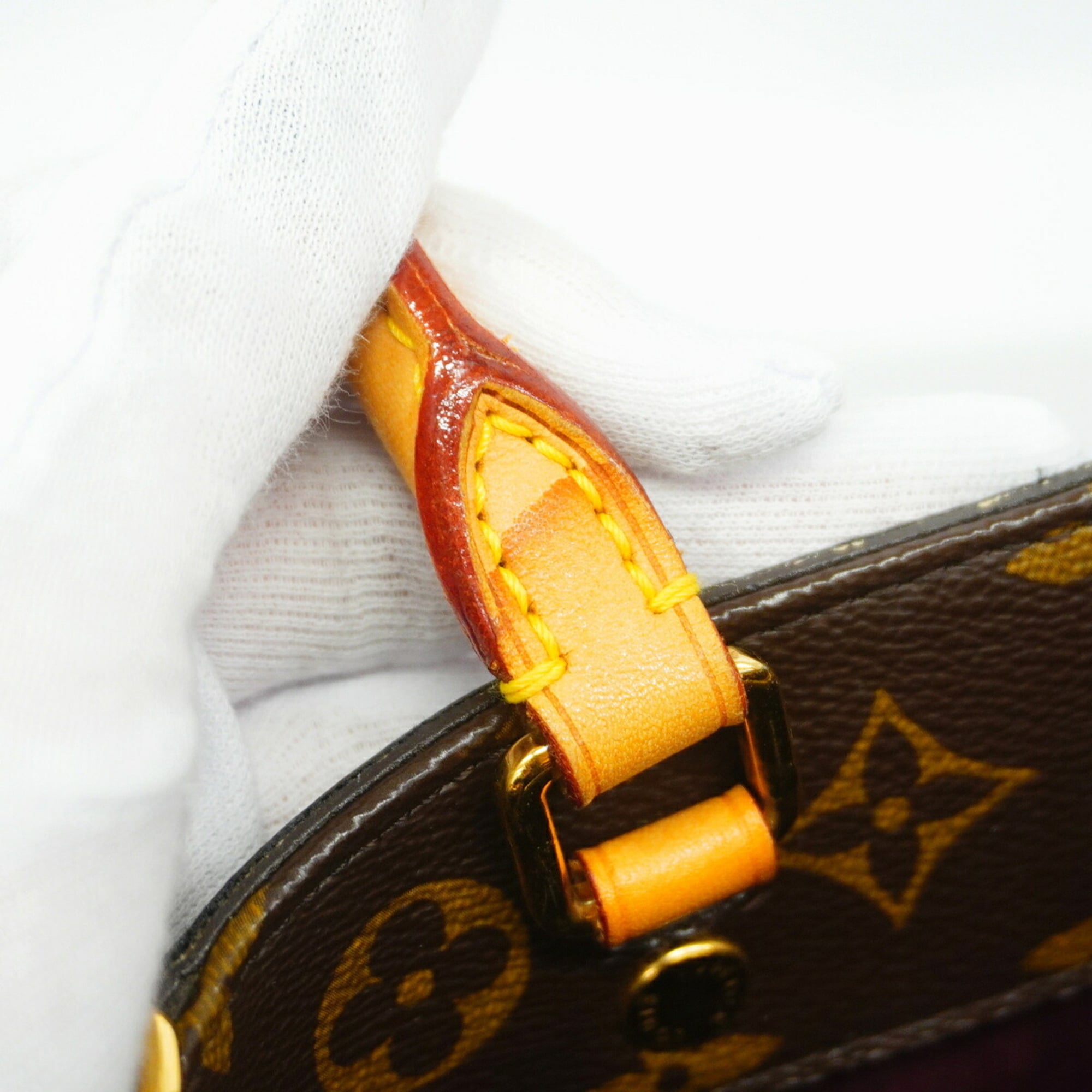 Louis Vuitton Brown Handbag (Pre-Owned)