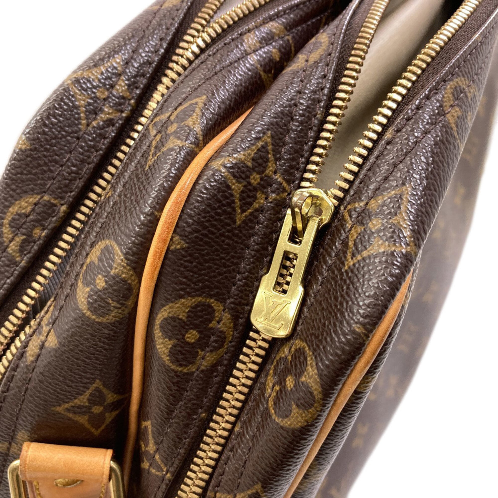 Louis Vuitton Monogram Monogram Shoulder Bag (Pre-Owned)