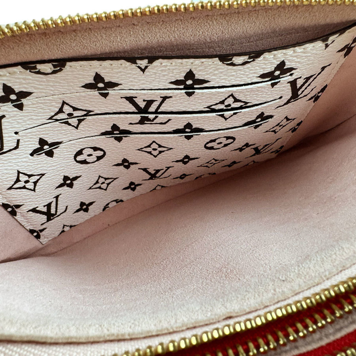 Louis Vuitton Pink Red Color Pochette Shoulder Bag (Pre-Owned)