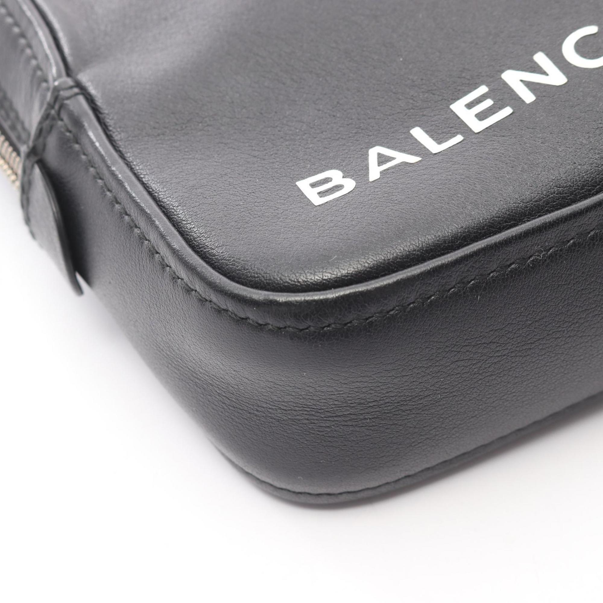 Balenciaga Black Leather Clutch Bag (Pre-Owned)