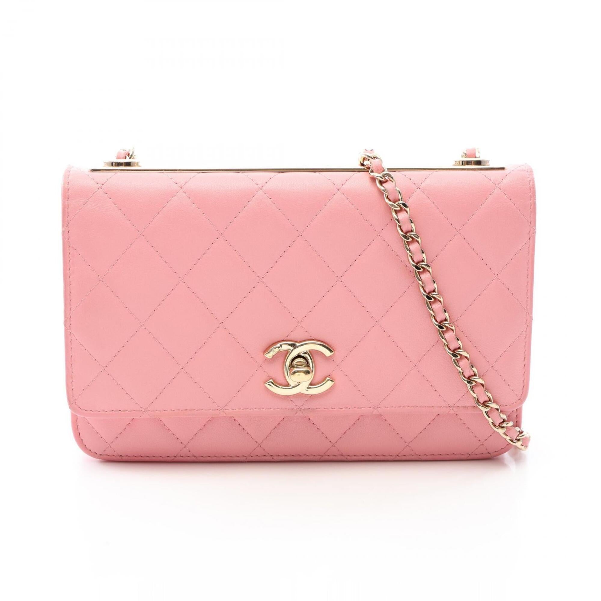 Chanel Pink Leather Handbag Shoulder Bag (Pre-Owned)