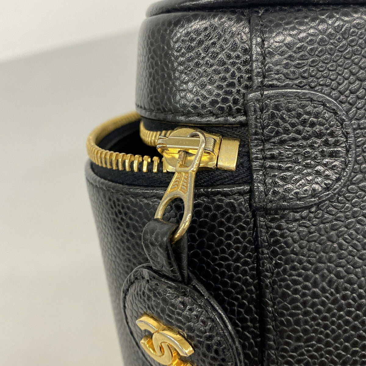 Chanel Black Grained Calfskin Vanity Bag (Pre-Owned)