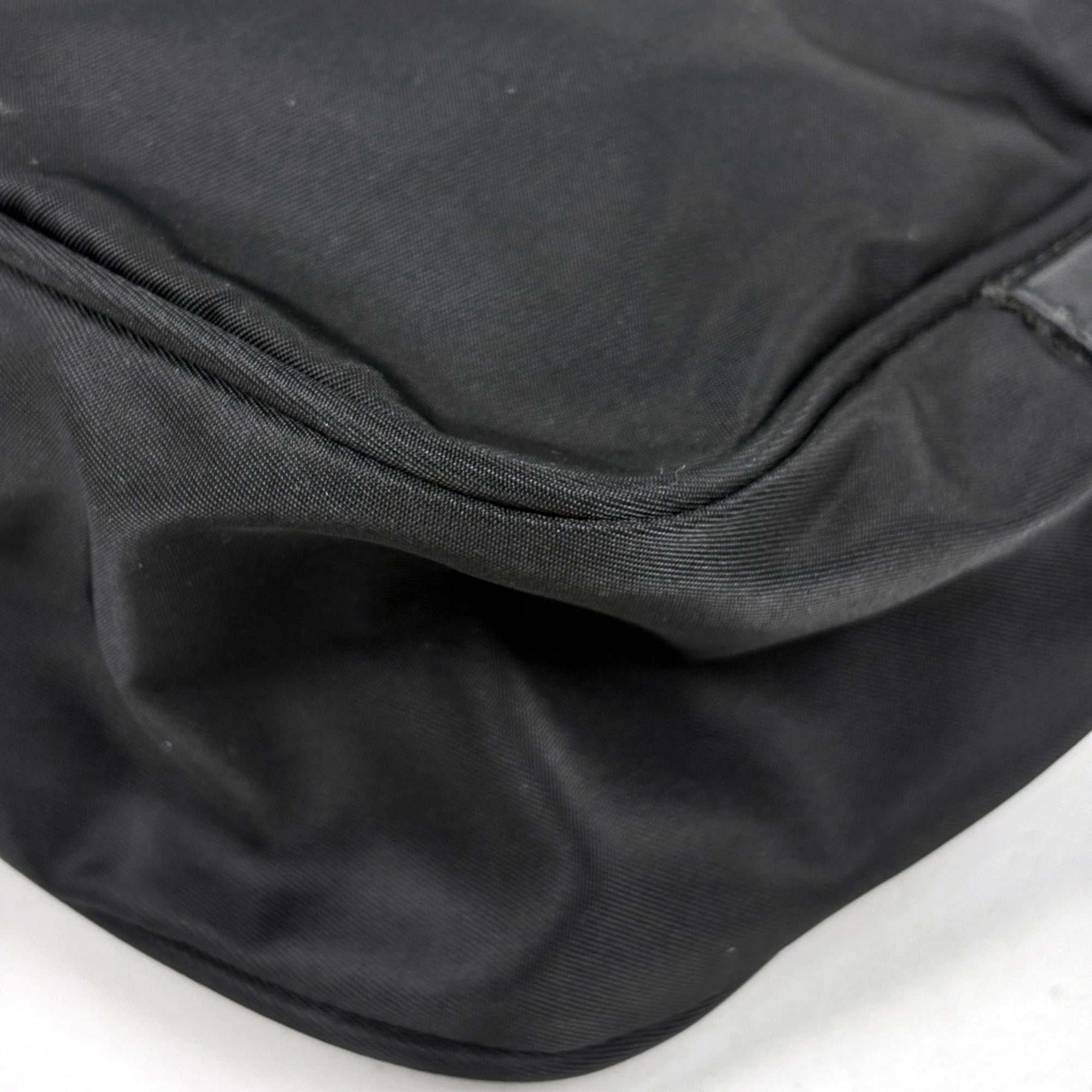 Prada Black Nylon Shoulder Bag (Pre-Owned)