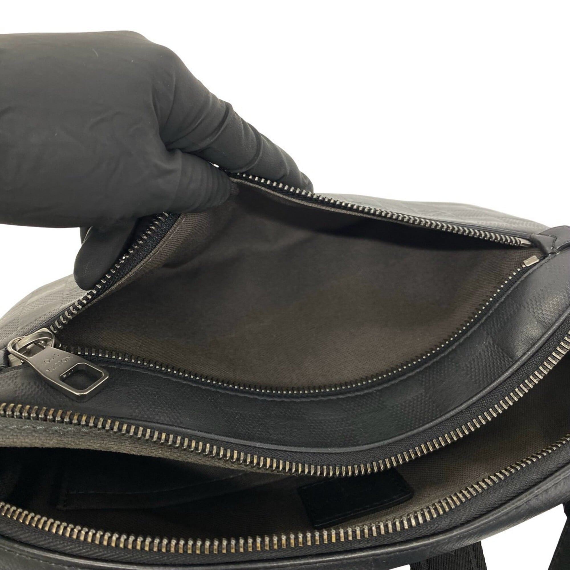 Louis Vuitton Black Leather Handbag Shoulder Bag Sling Bag (Pre-Owned)