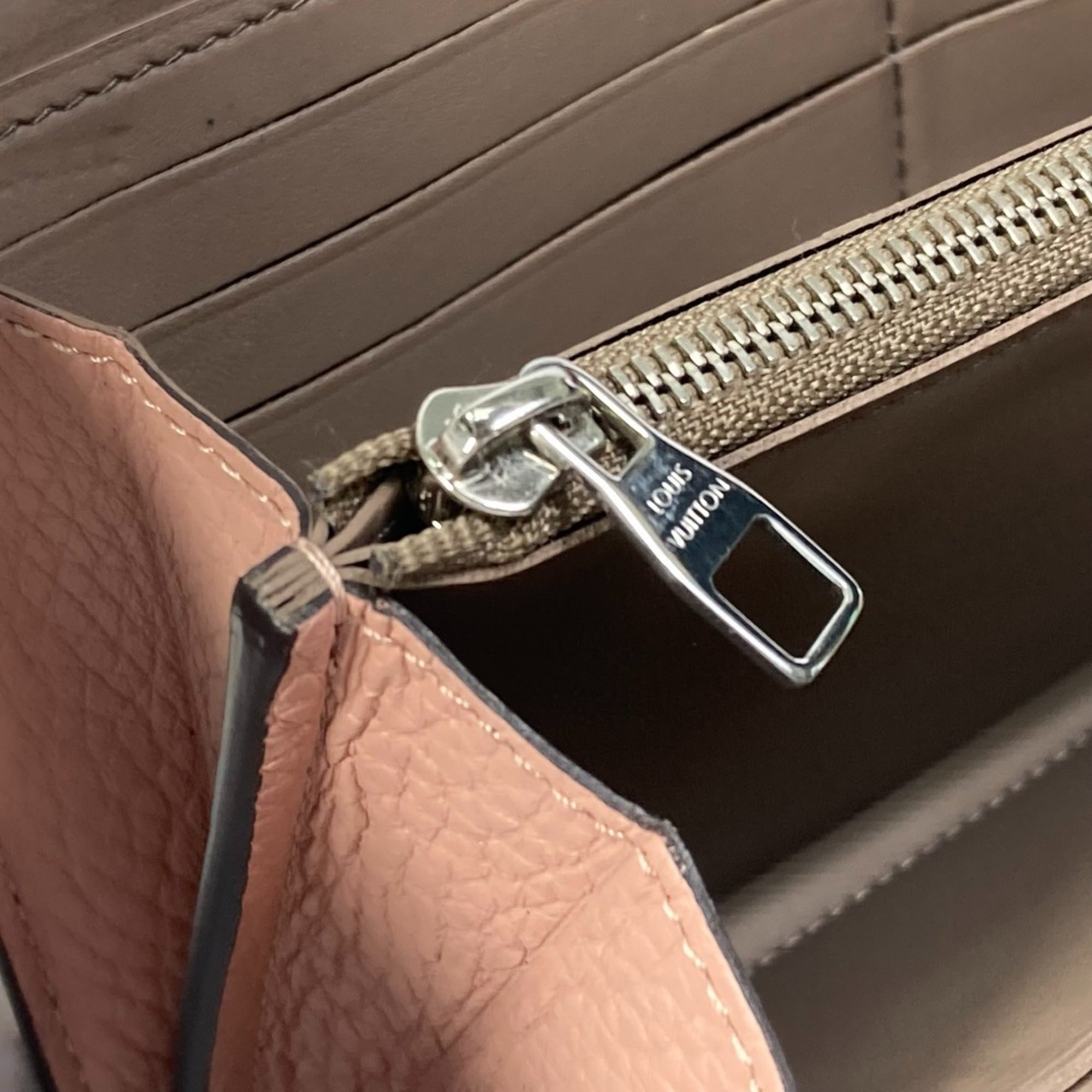 Louis Vuitton Pink Leather Long Wallet (Bi-Fold) (Pre-Owned)
