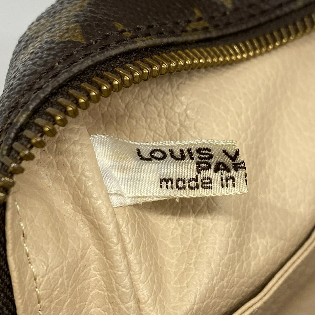 Louis Vuitton Brown Pouch (Pre-Owned)
