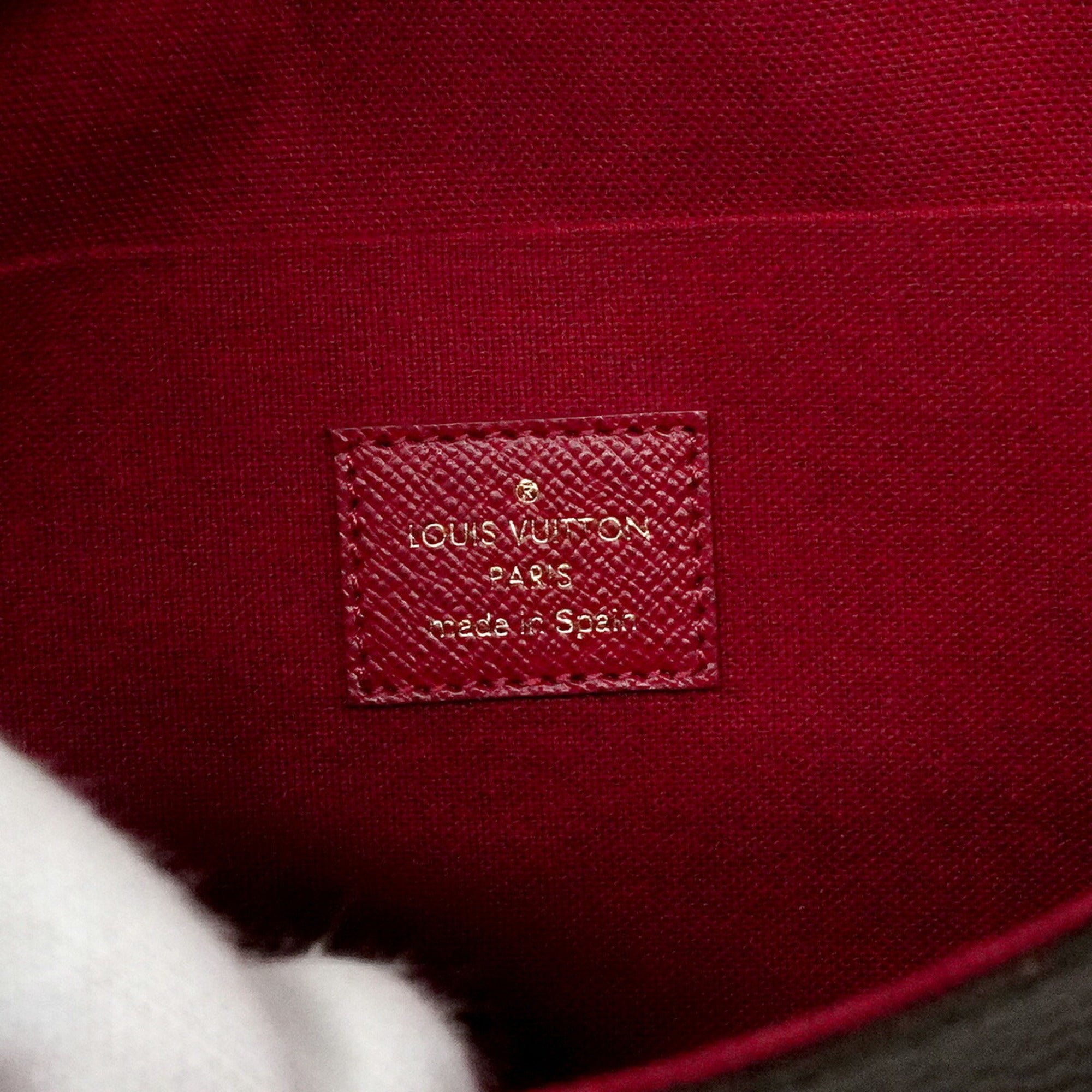 Louis Vuitton Fuchsia Chain/Shoulder Wallet (Pre-Owned)
