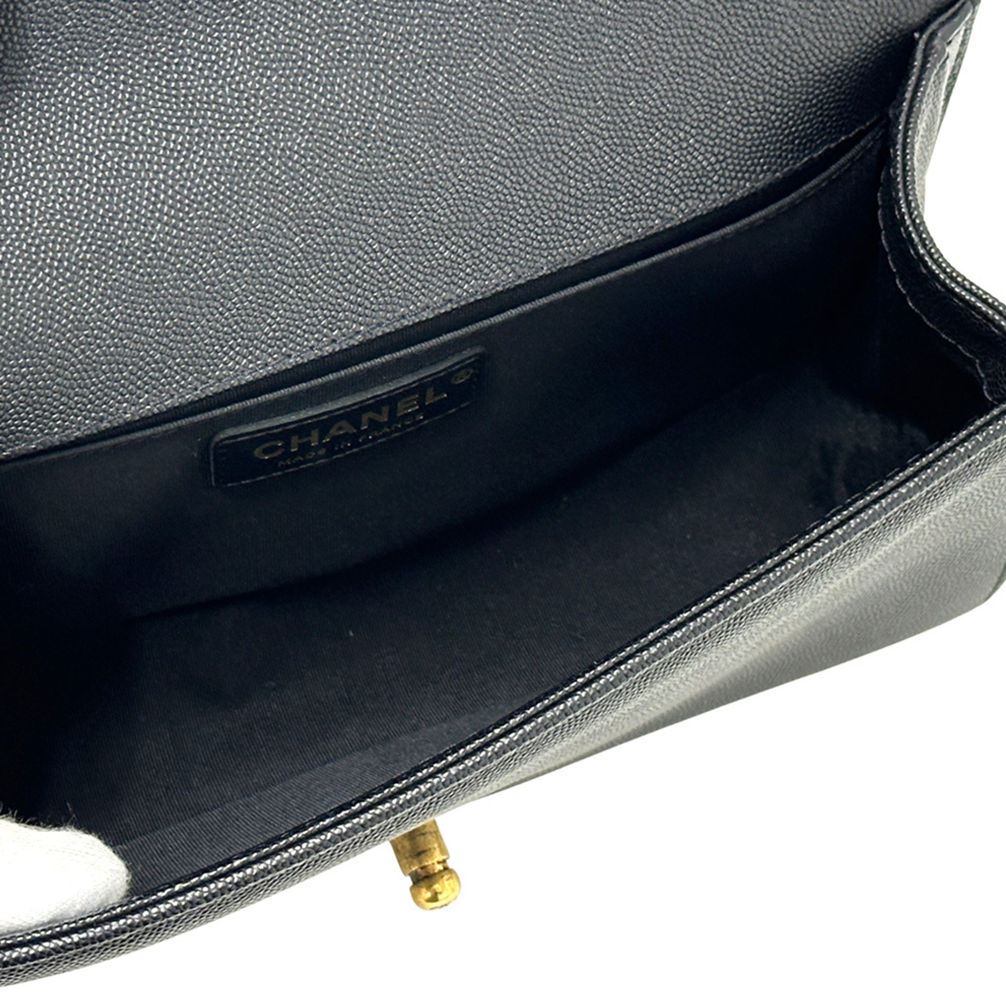 Chanel Black Grained Calfskin Handbag Shoulder Bag (Pre-Owned)