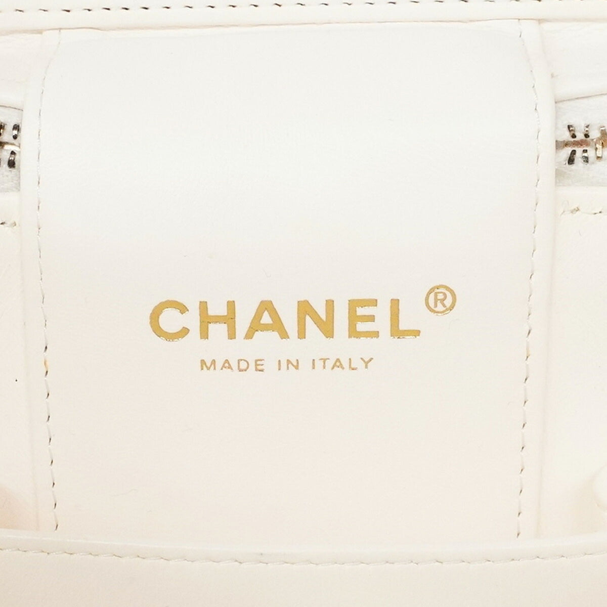 Chanel White Grained Calfskin Vanity Bag (Pre-Owned)