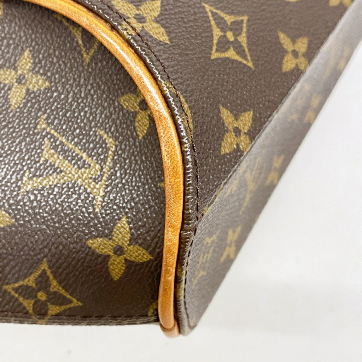 Louis Vuitton Brown Handbag (Pre-Owned)