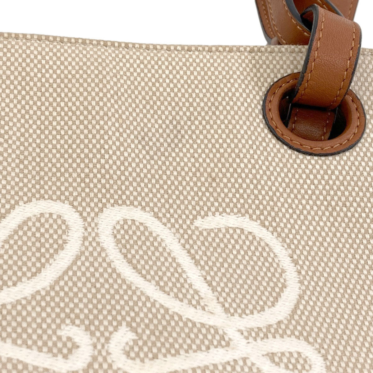 Loewe Beige Canvas Tote Bag (Pre-Owned)
