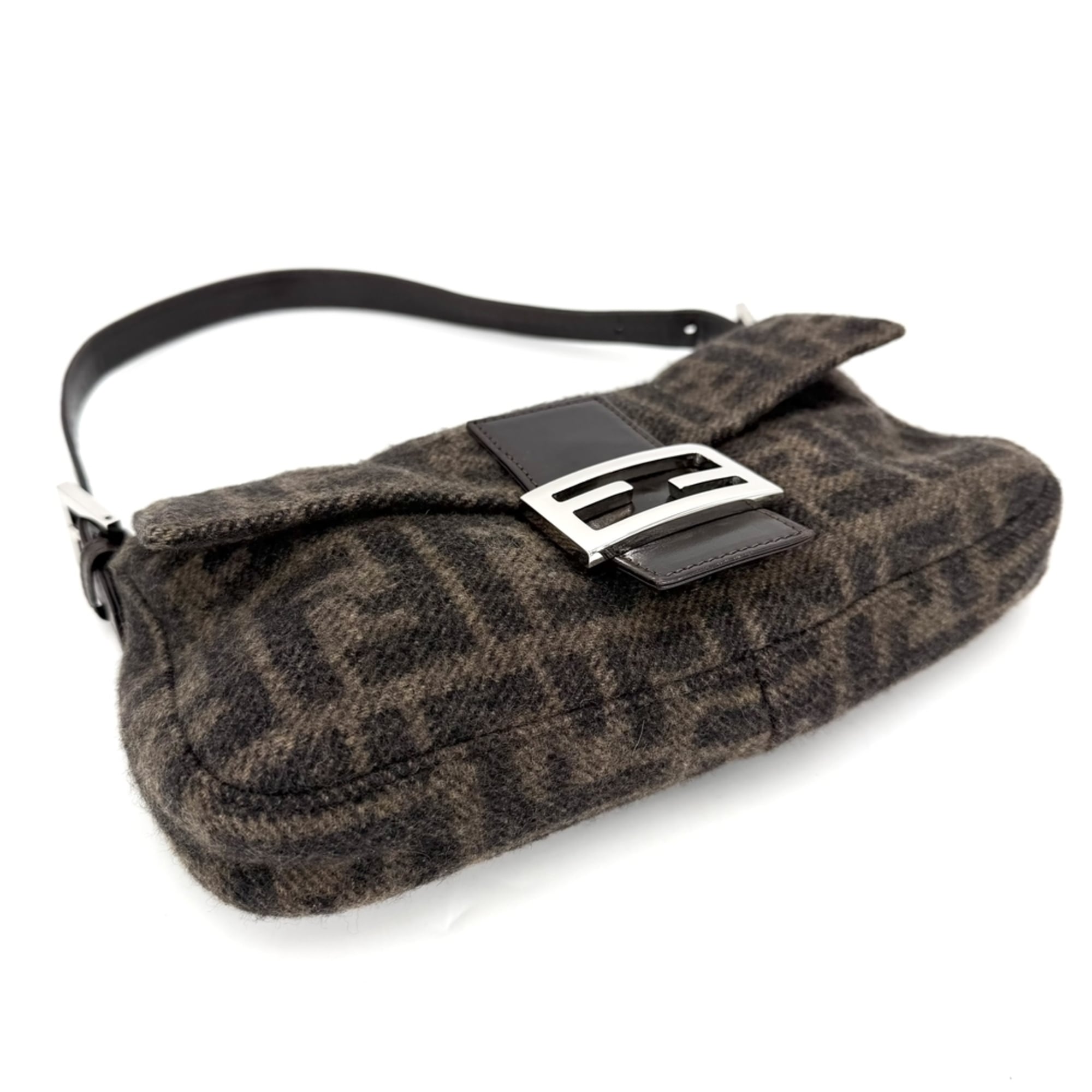 Fendi Brown Wool Handbag (Pre-Owned)