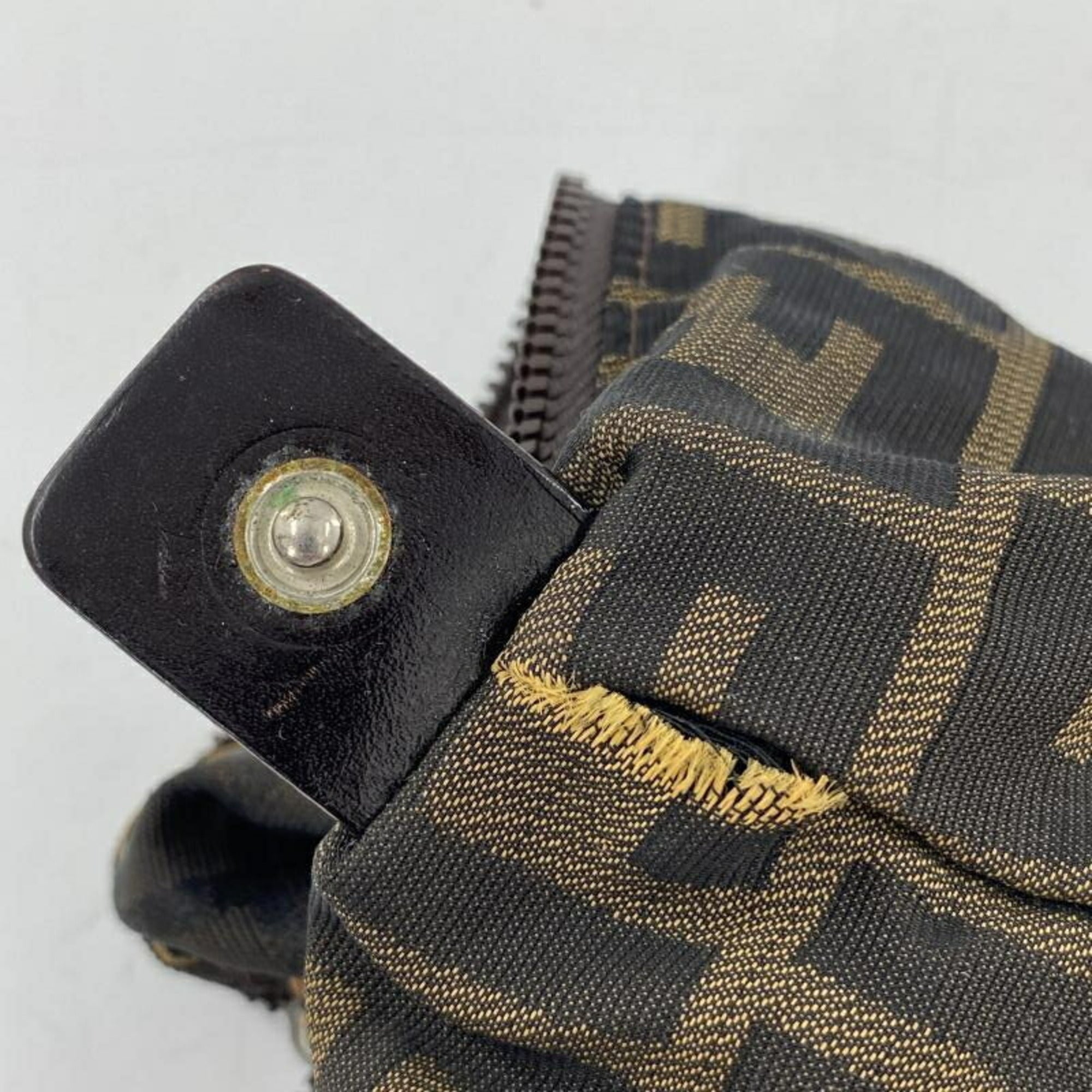 Fendi Zucca Brown Handbag Pouch (Pre-Owned)