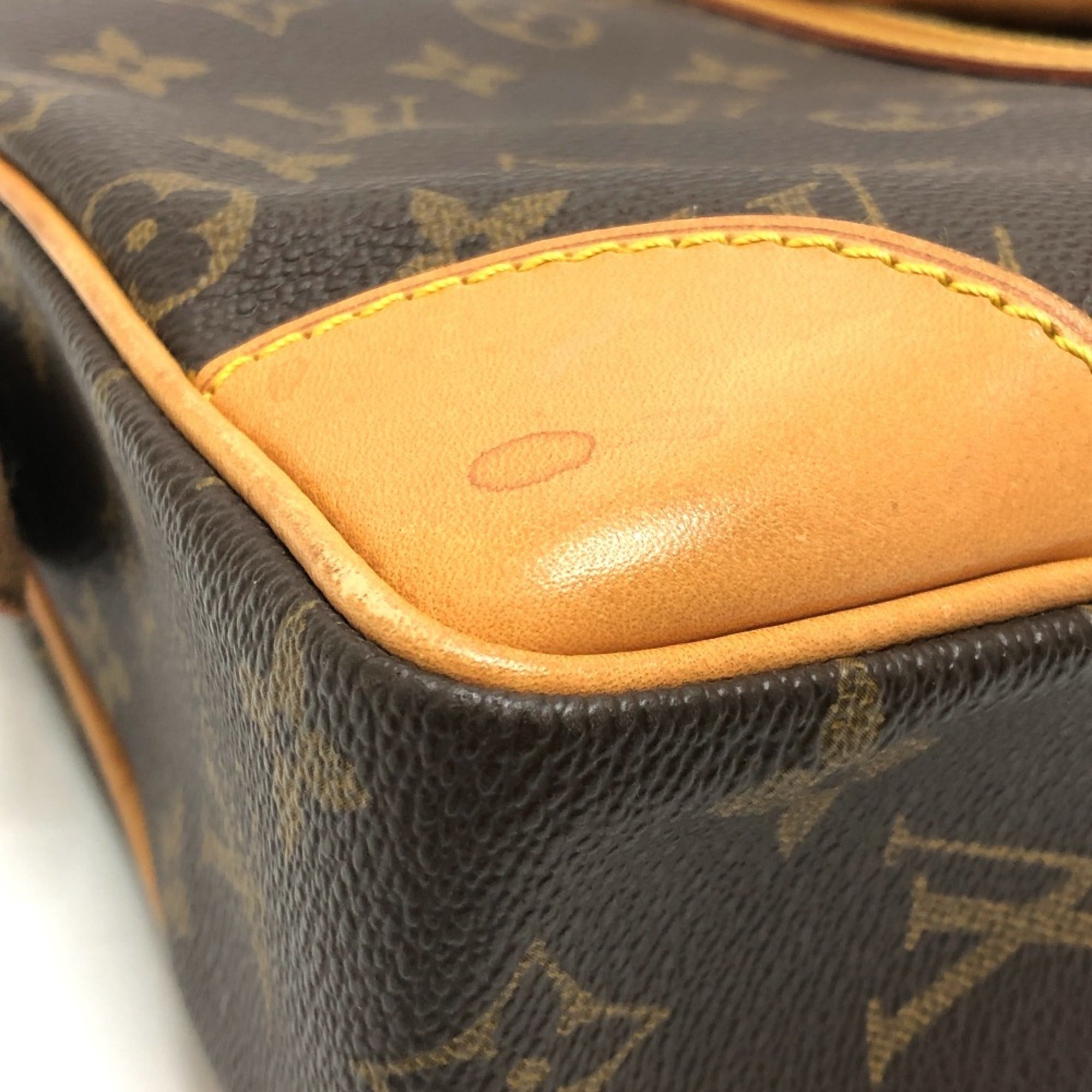 Louis Vuitton Brown Monogram Monogram Briefcase (Pre-Owned)