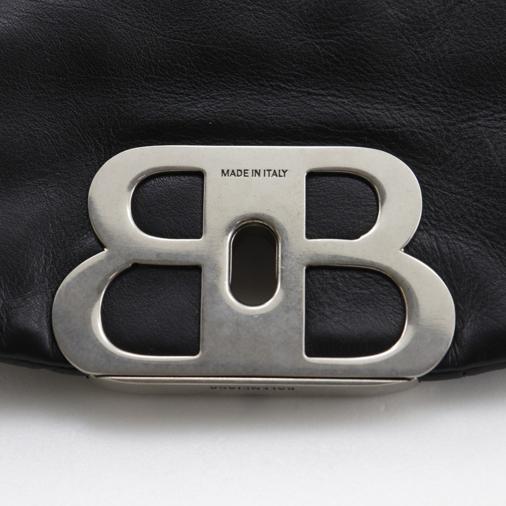 Balenciaga Black Leather Shoulder Bag (Pre-Owned)
