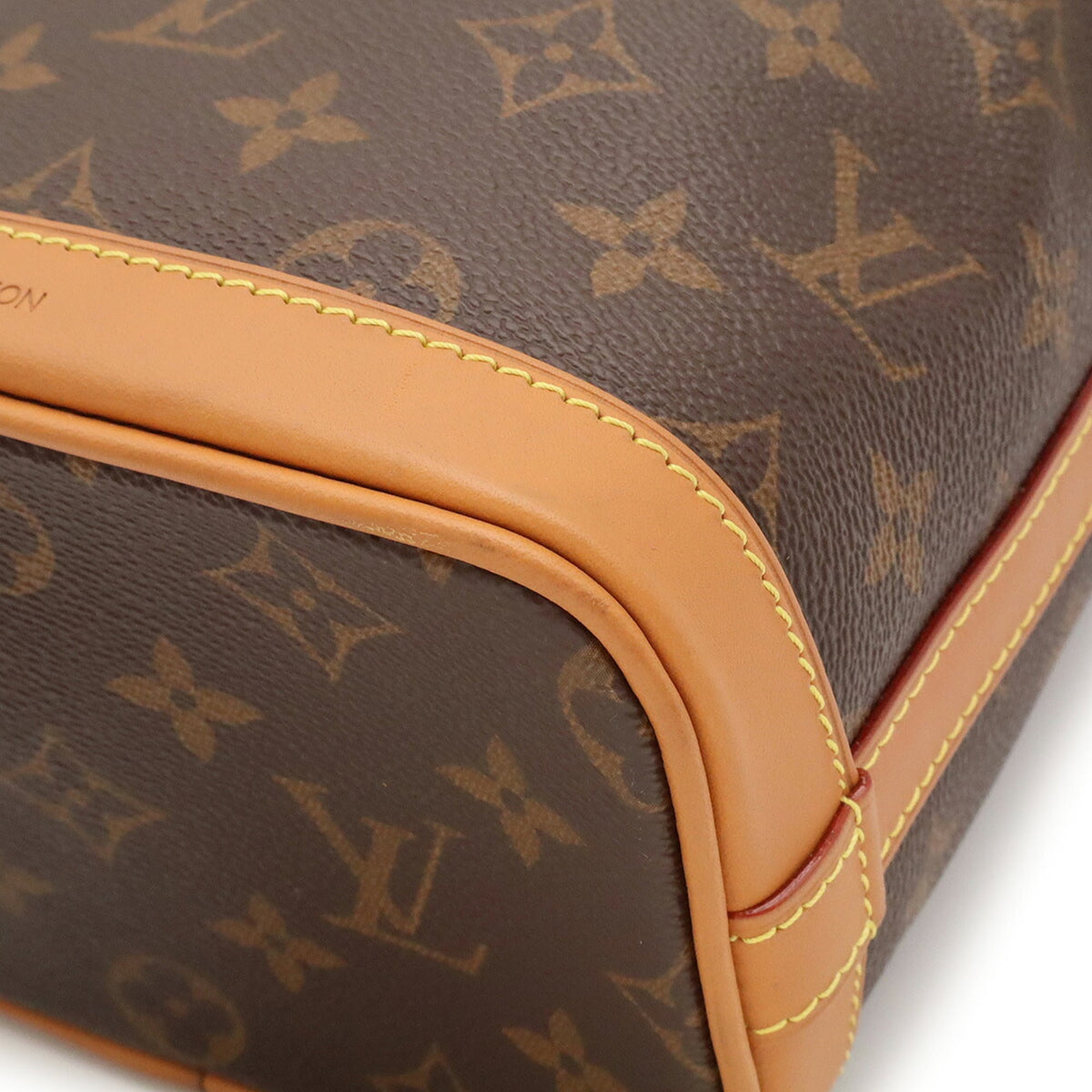 Louis Vuitton Brown Monogram Canvas Shoulder Bag (Pre-Owned)