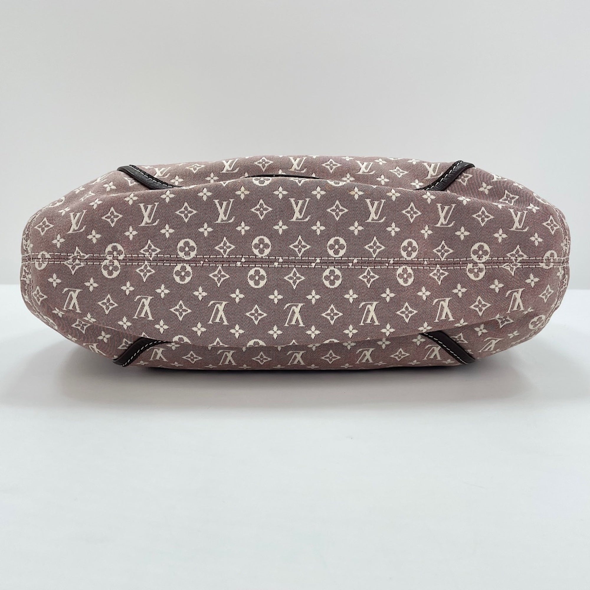 Louis Vuitton Pink Shoulder Bag (Pre-Owned)