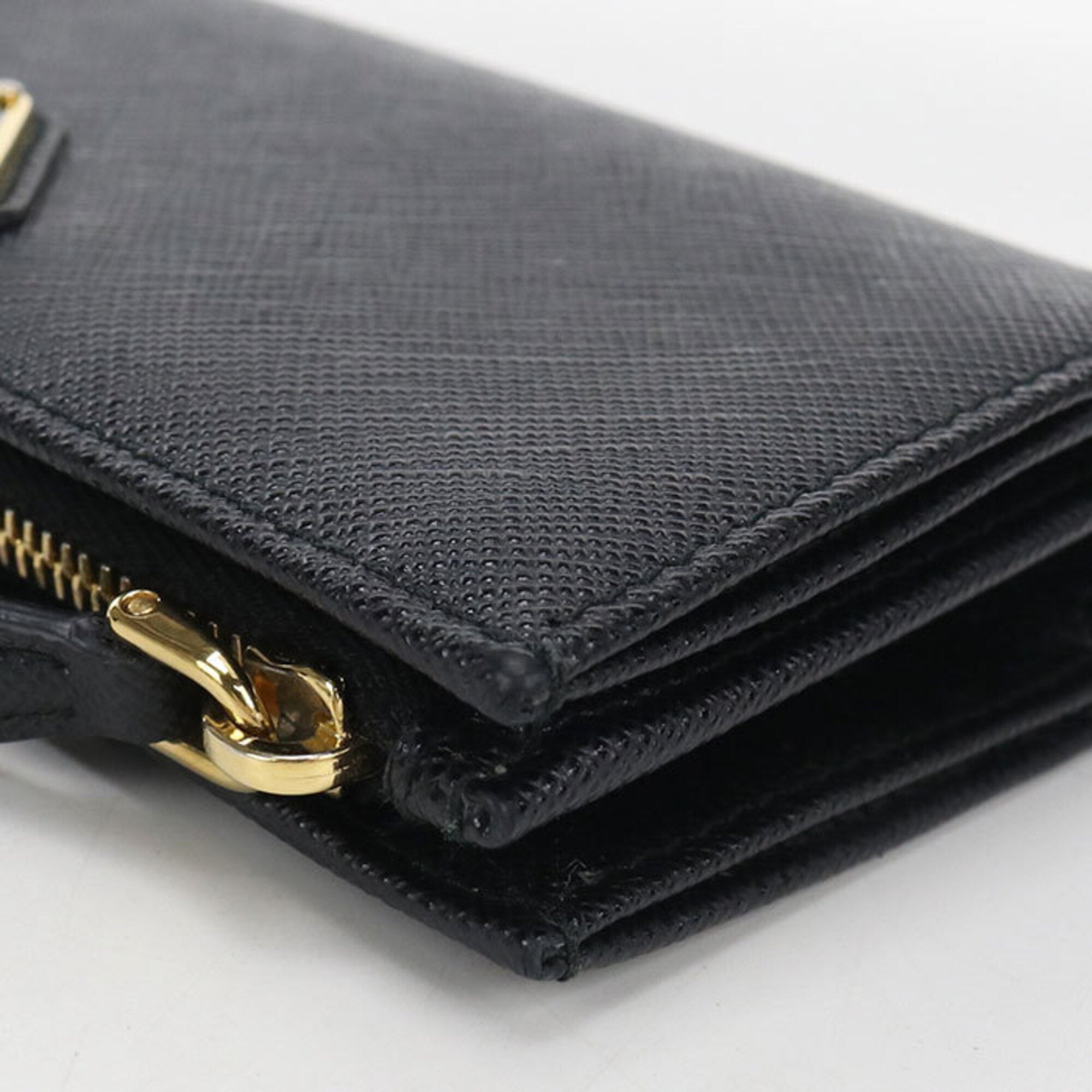 Prada Black Leather Wallet (Bi-Fold) (Pre-Owned)