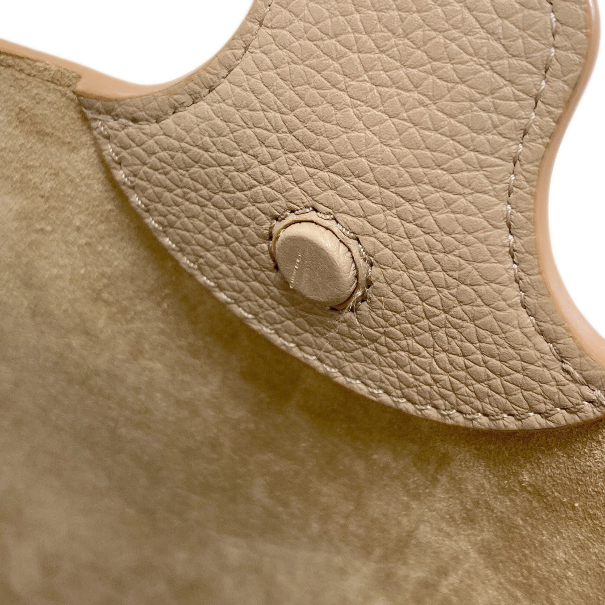 Loewe Sand Leather Handbag (Pre-Owned)