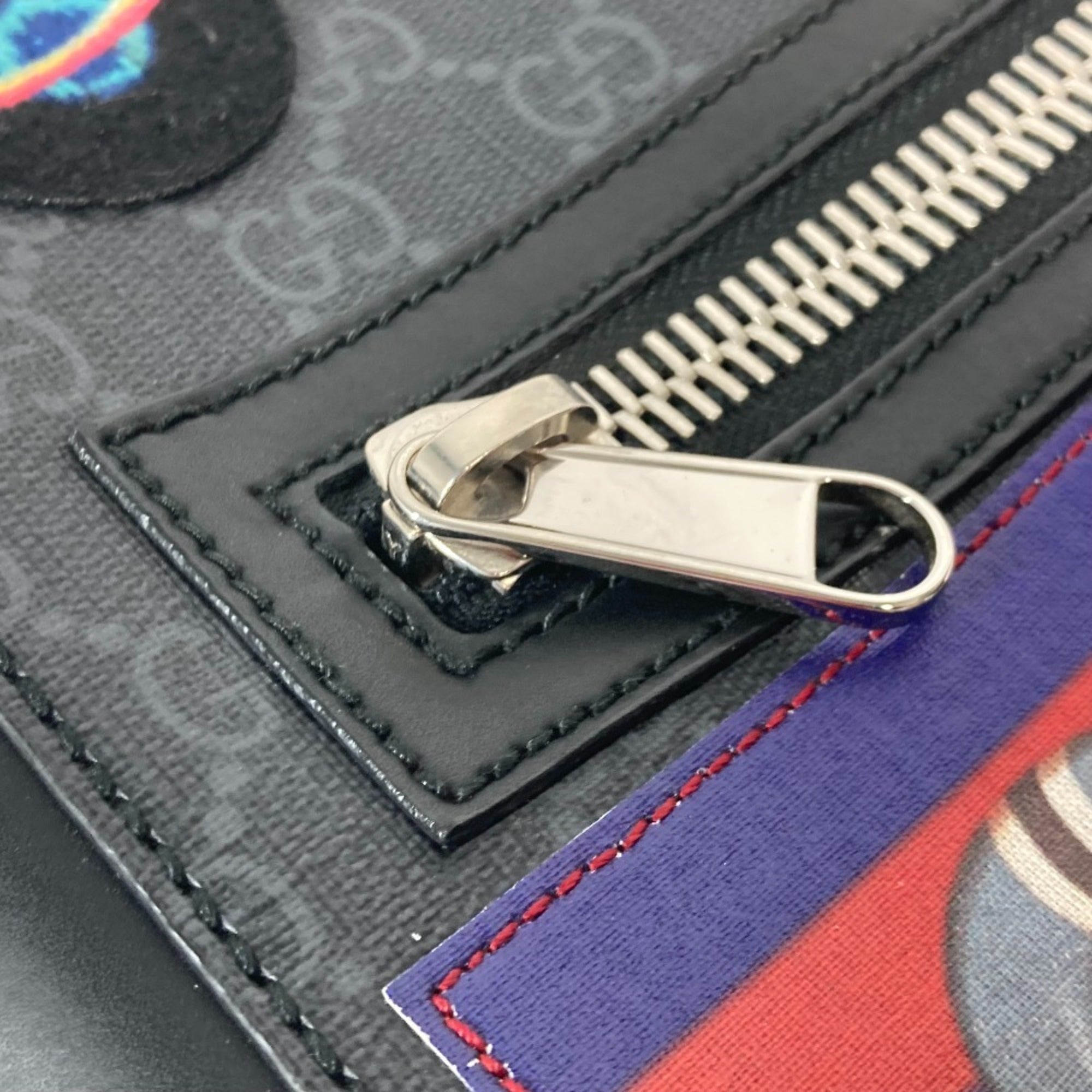 Gucci Black Multi-Color Gg Supreme Messenger Bag Shoulder Bag (Pre-Owned)