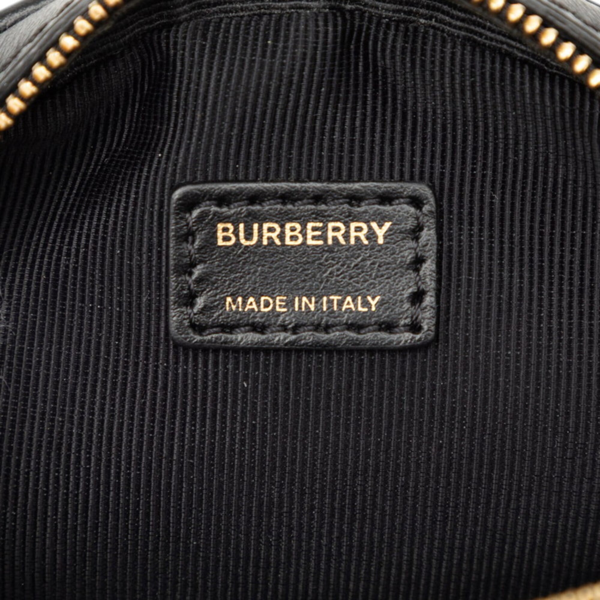 Burberry Black Leather Shoulder Bag (Pre-Owned)