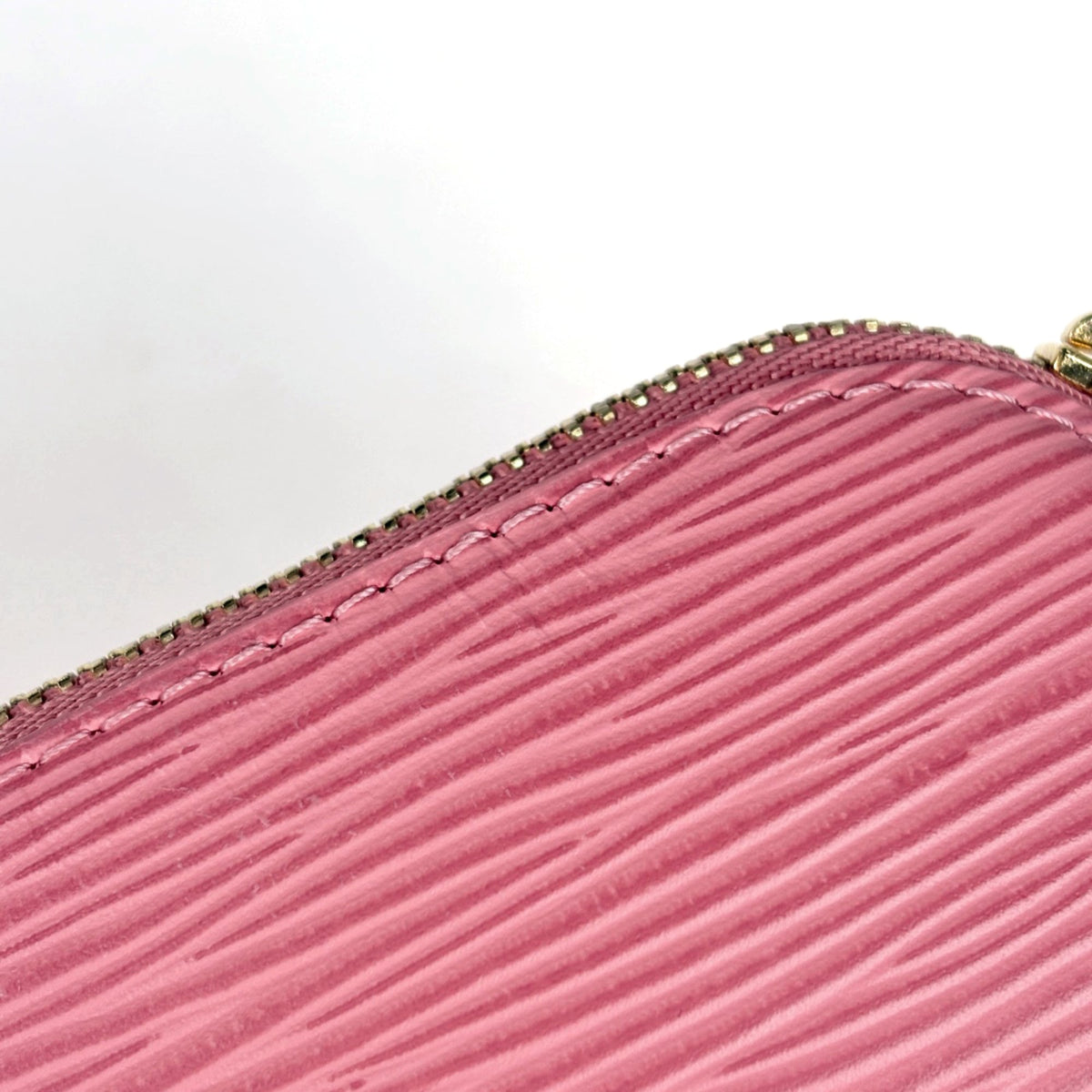 Louis Vuitton Pink Epi Leather Pouch (Pre-Owned)