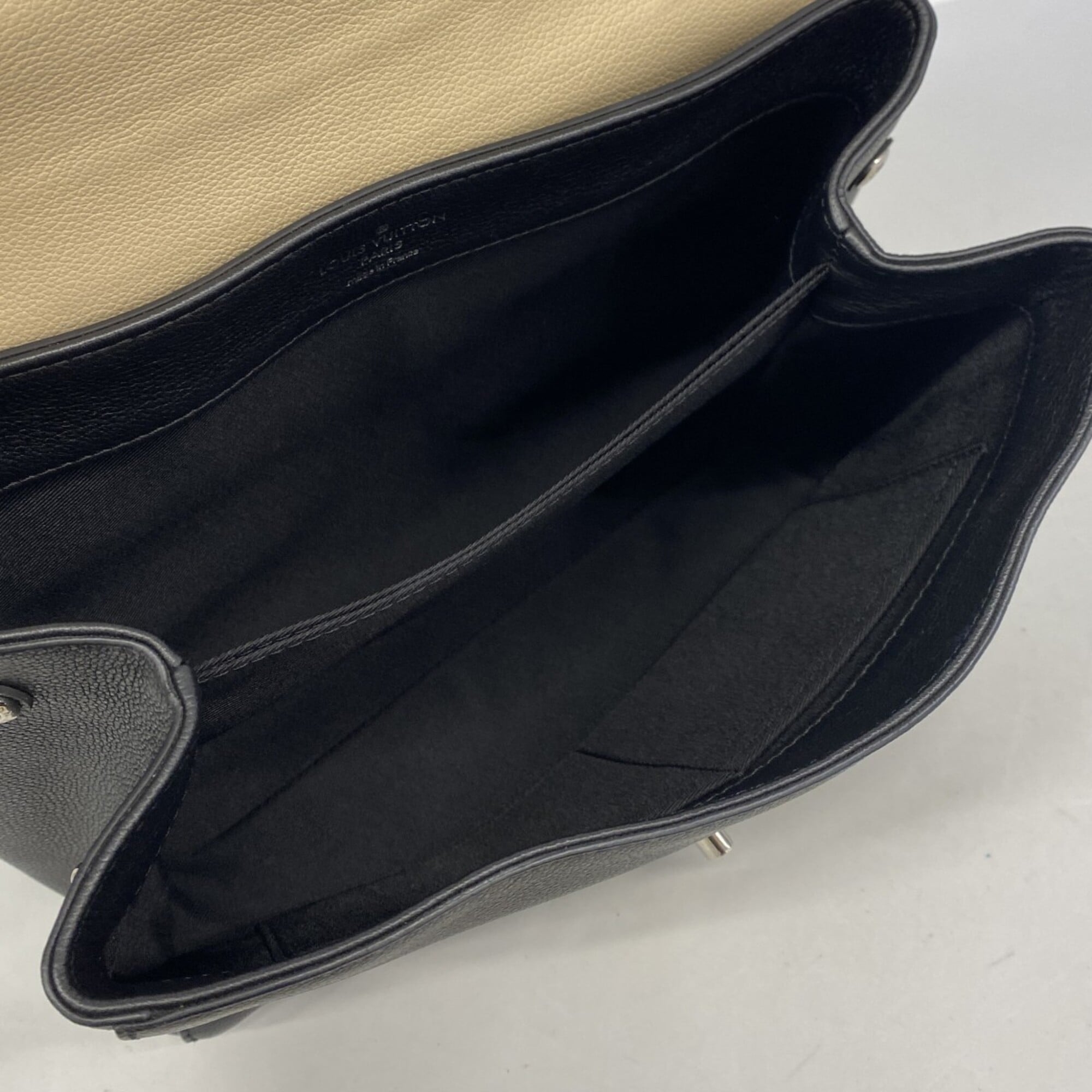Louis Vuitton Noir Vanilla Handbag (Pre-Owned)