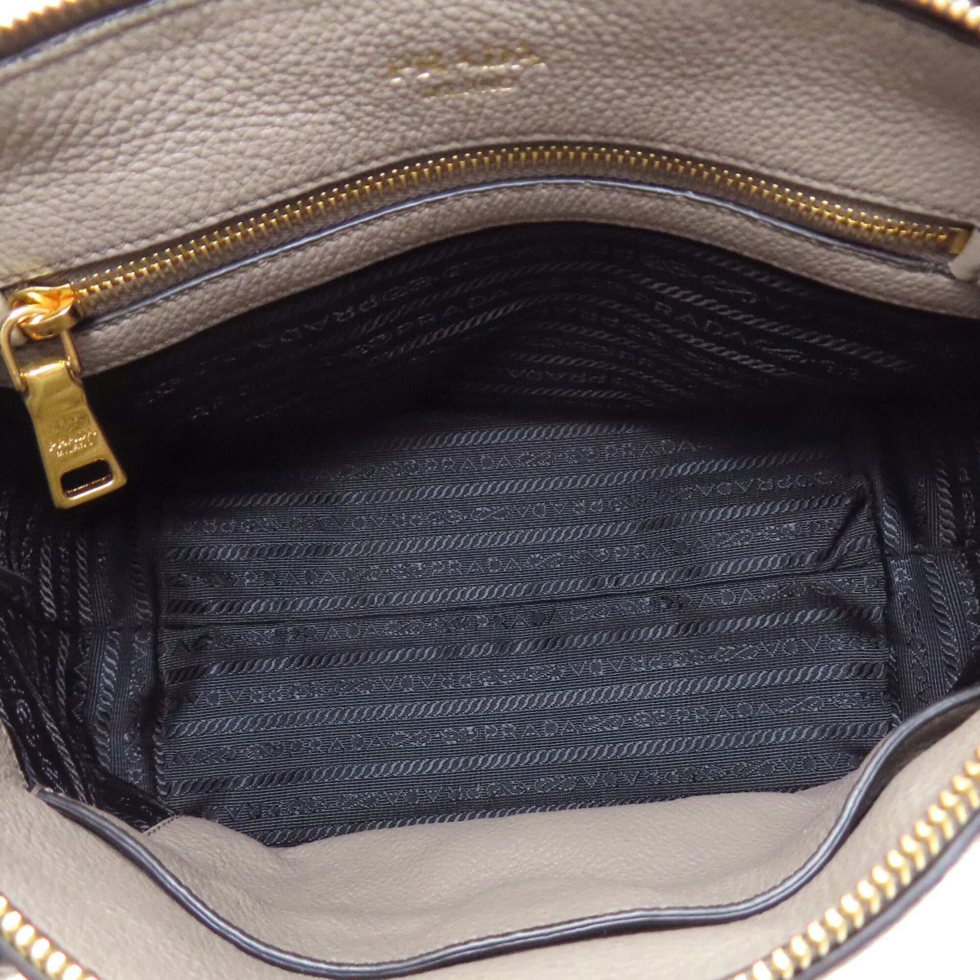 Prada Gray Leather Handbag (Pre-Owned)