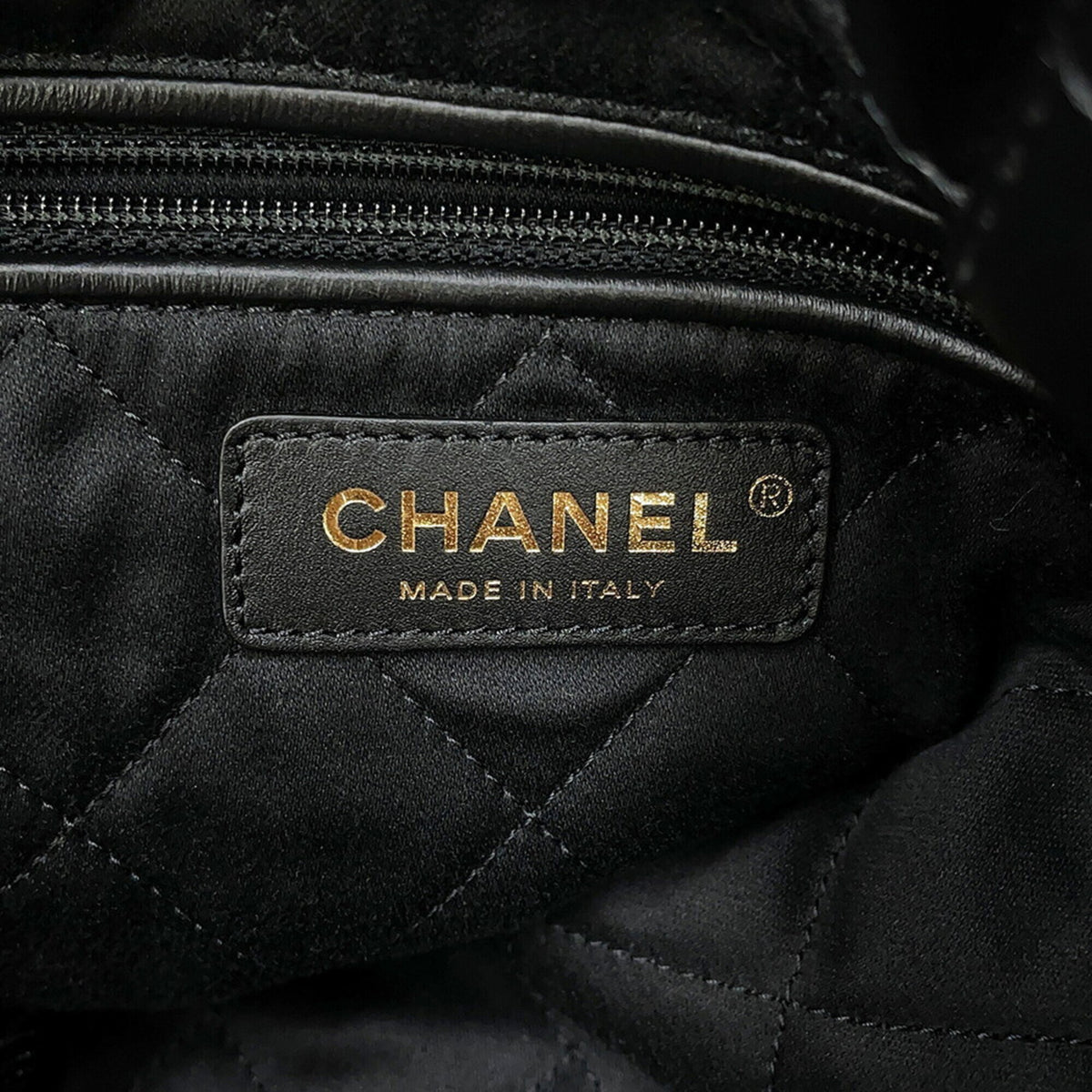 Chanel Black Handbag (Pre-Owned)