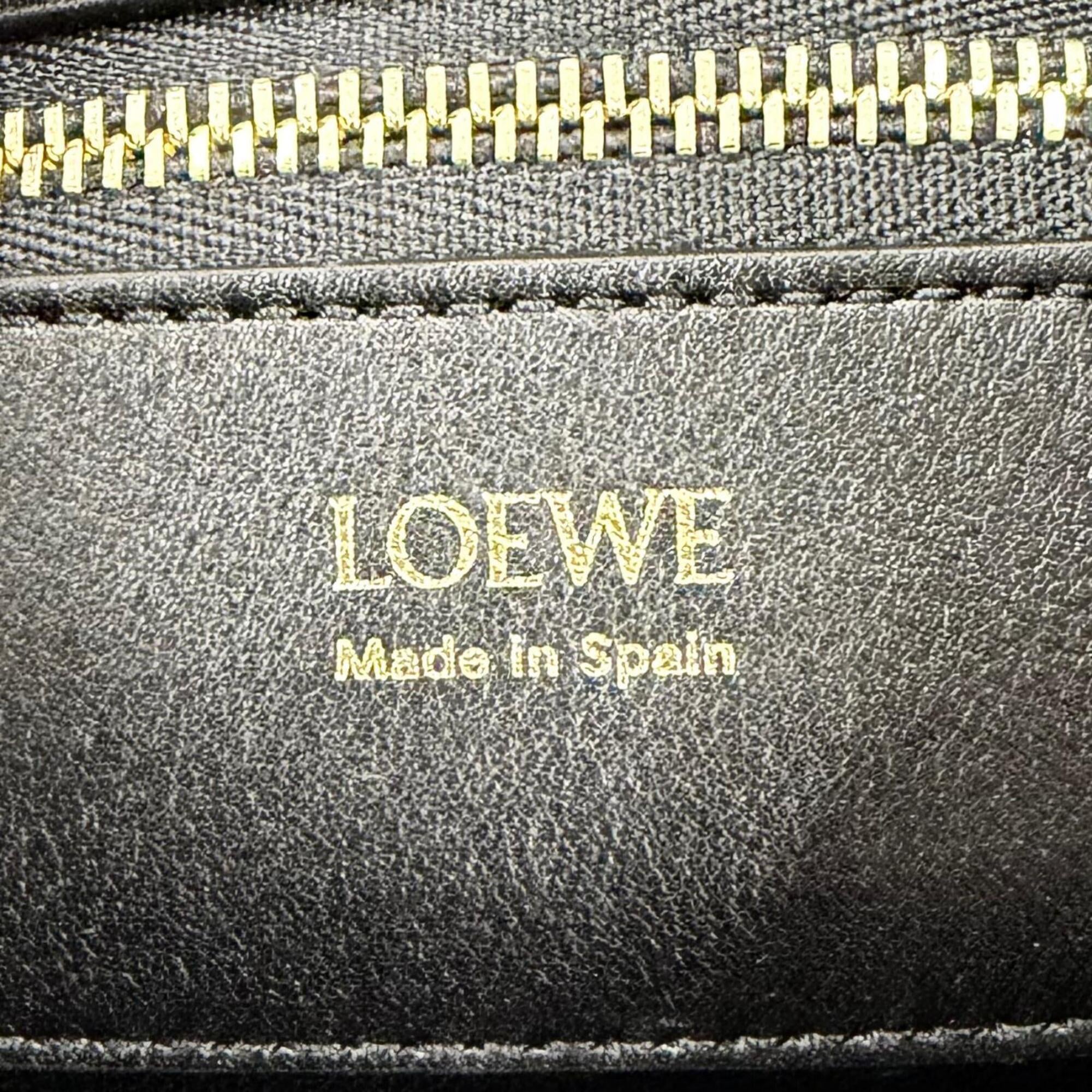 Loewe Black Leather Handbag (Pre-Owned)