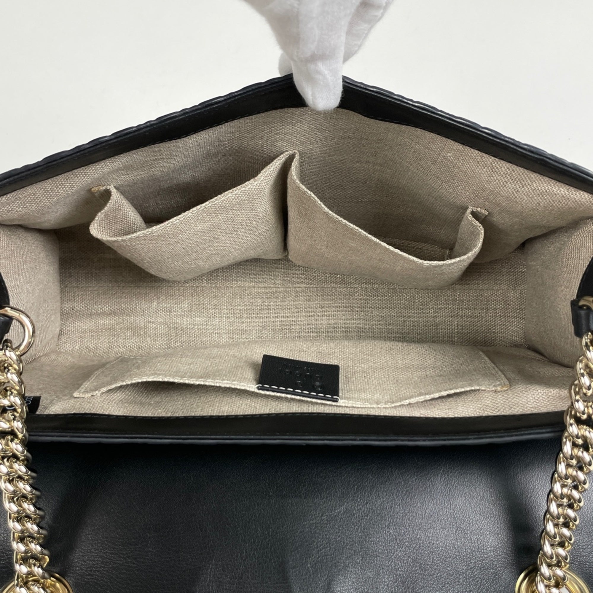 Gucci Black Shoulder Bag (Pre-Owned)