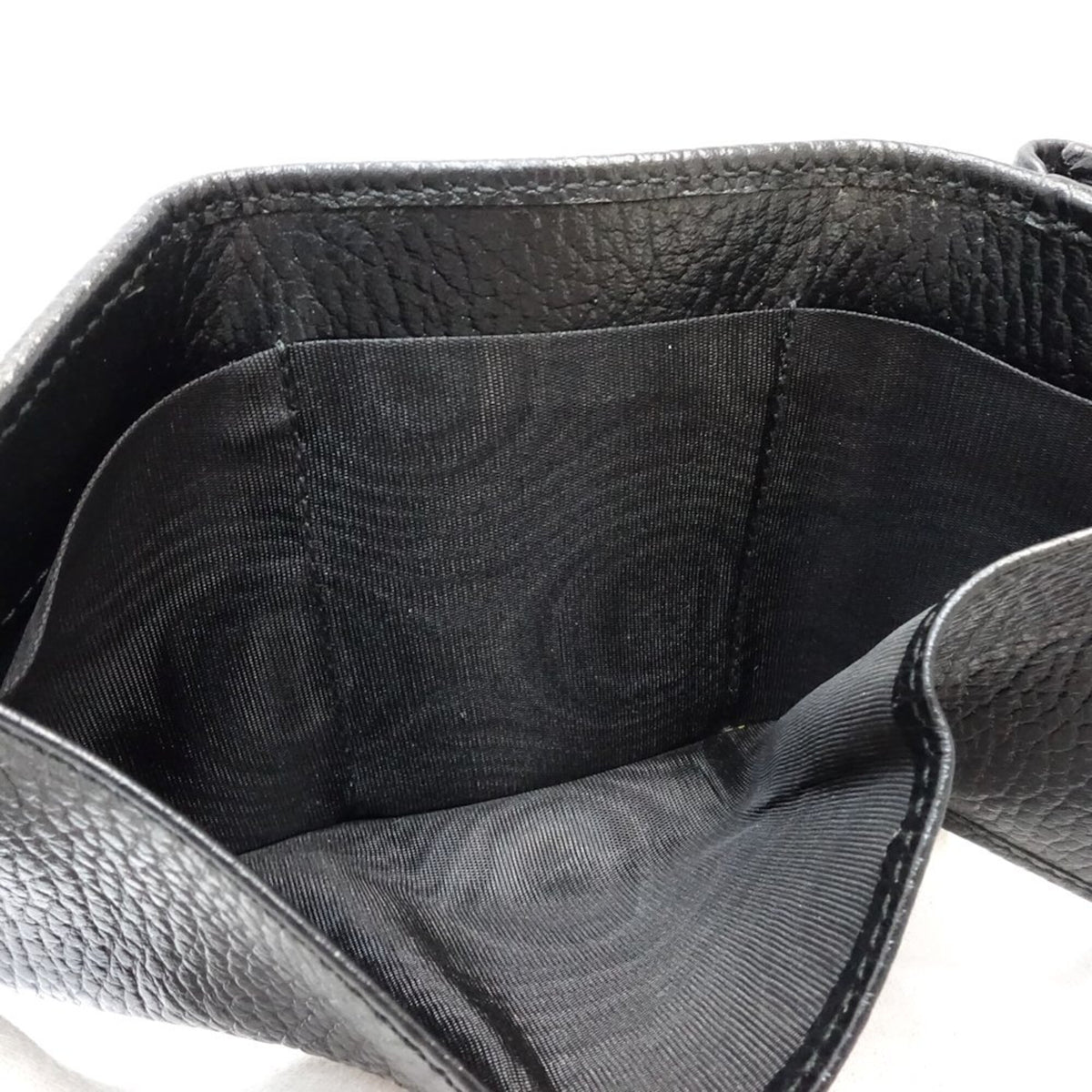 Gucci Black Leather Wallet (Tri-Fold) (Pre-Owned)