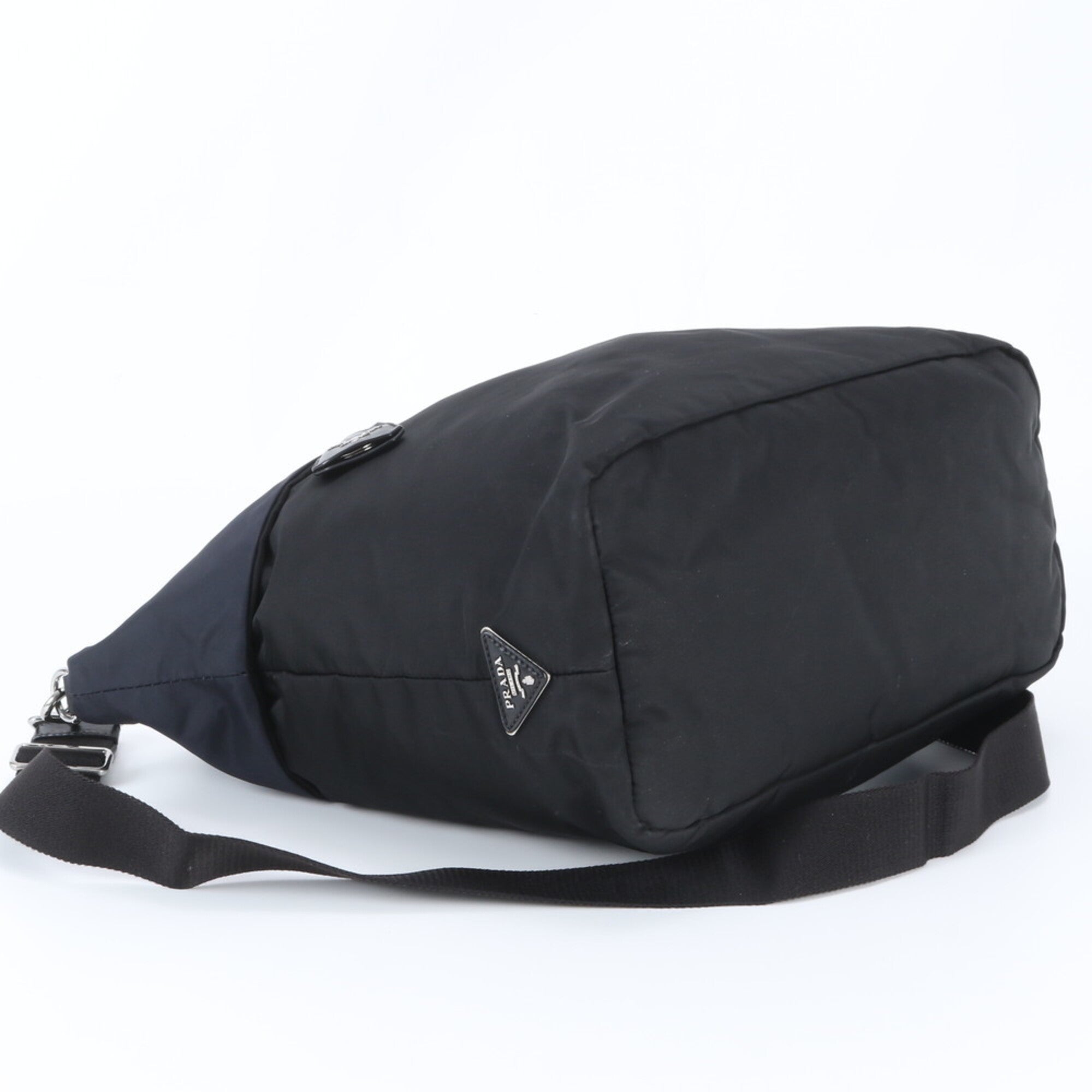 Prada Black Navy Nylon Leather Shoulder Bag (Pre-Owned)