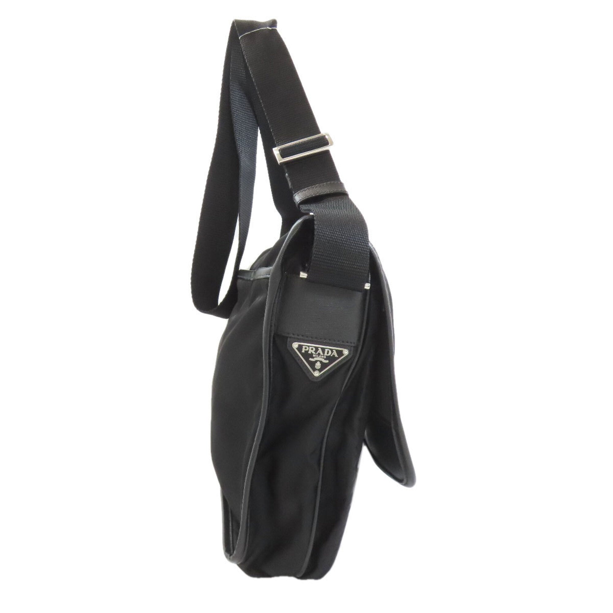 Prada Black Nylon Shoulder Bag (Pre-Owned)