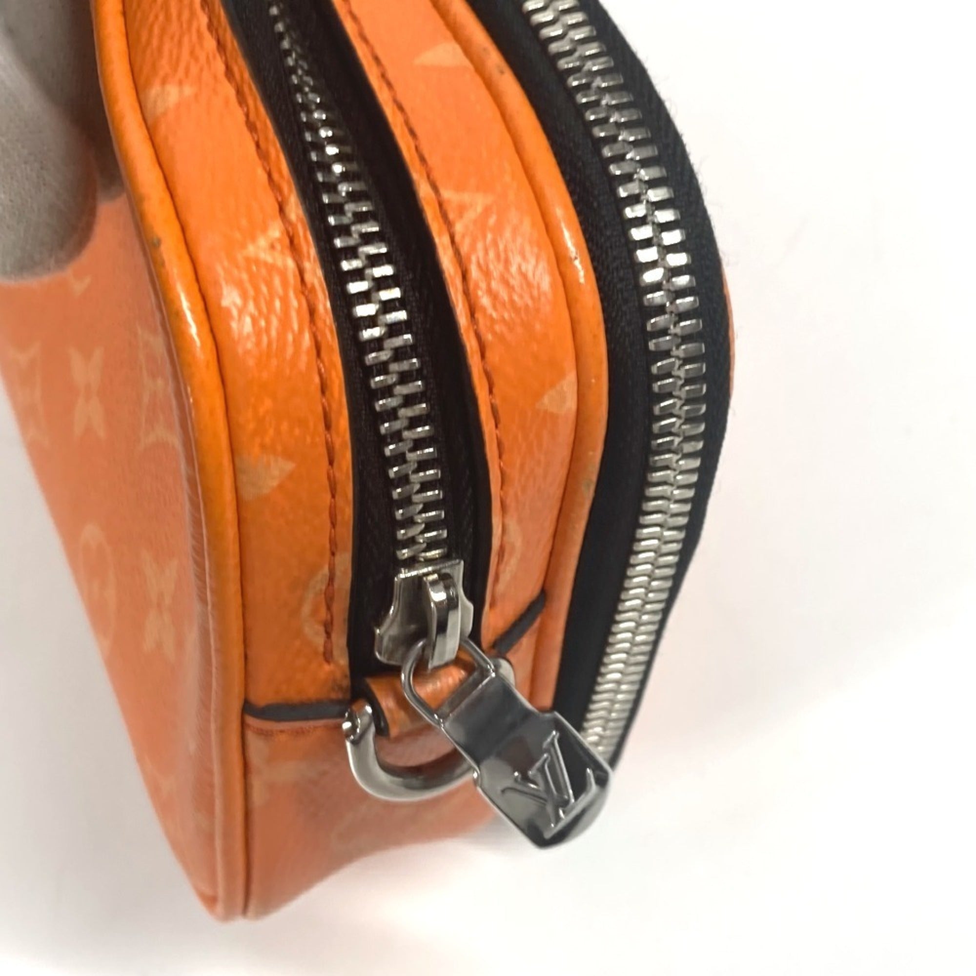 Louis Vuitton Orange Monogram Taiga Leather Pochette Shoulder Bag (Pre-Owned)