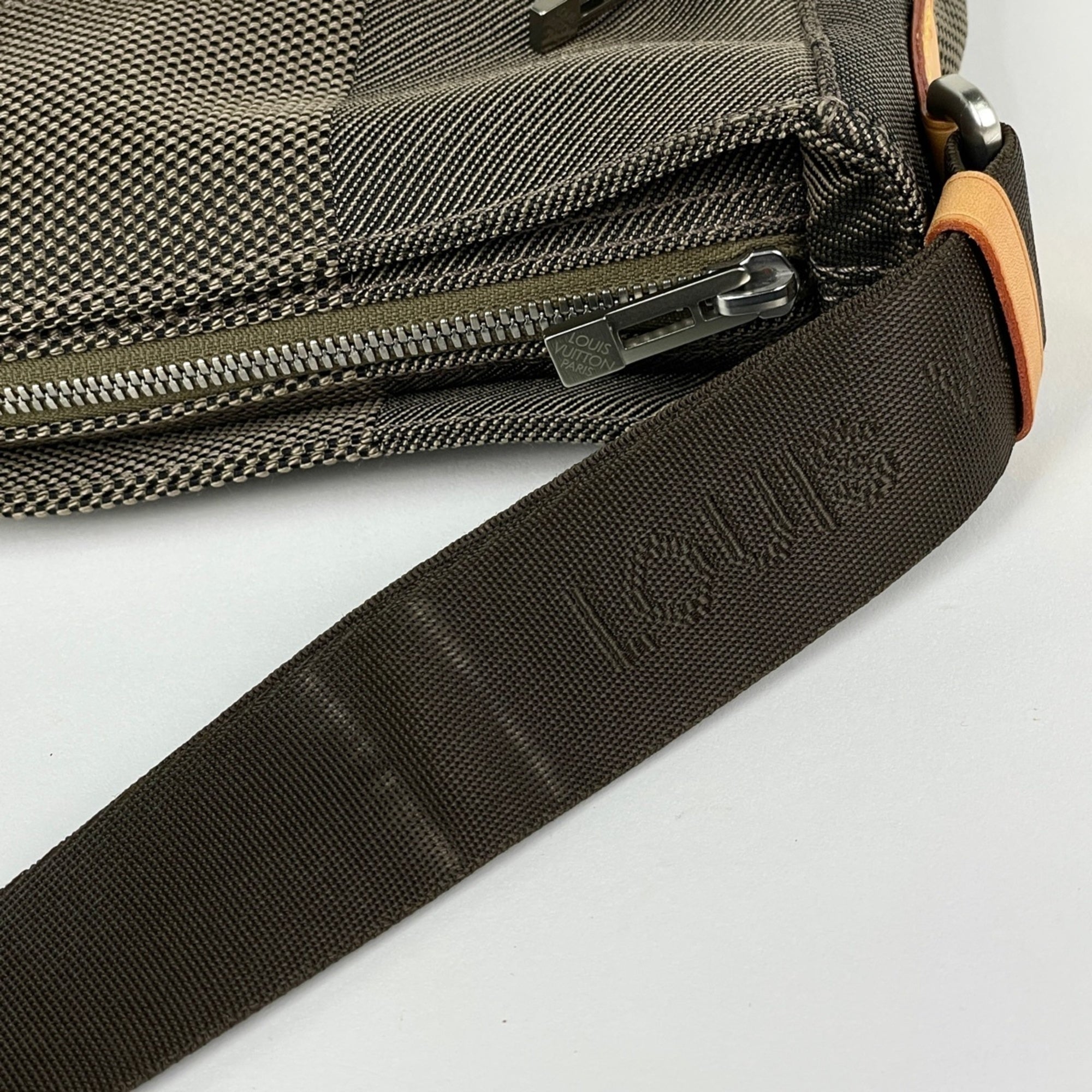 Louis Vuitton Brown Earth Damier Geant Shoulder Bag (Pre-Owned)