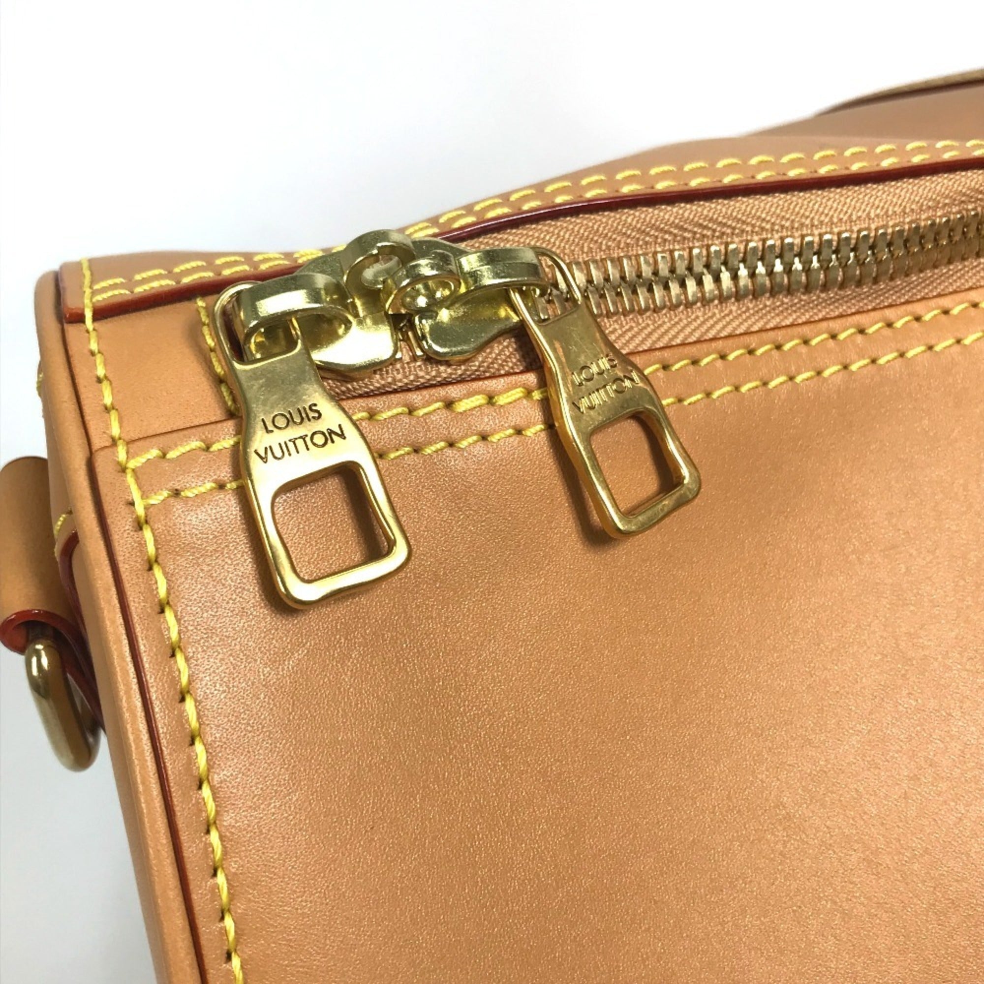 Louis Vuitton Beige Leather Boston Bag (Pre-Owned)