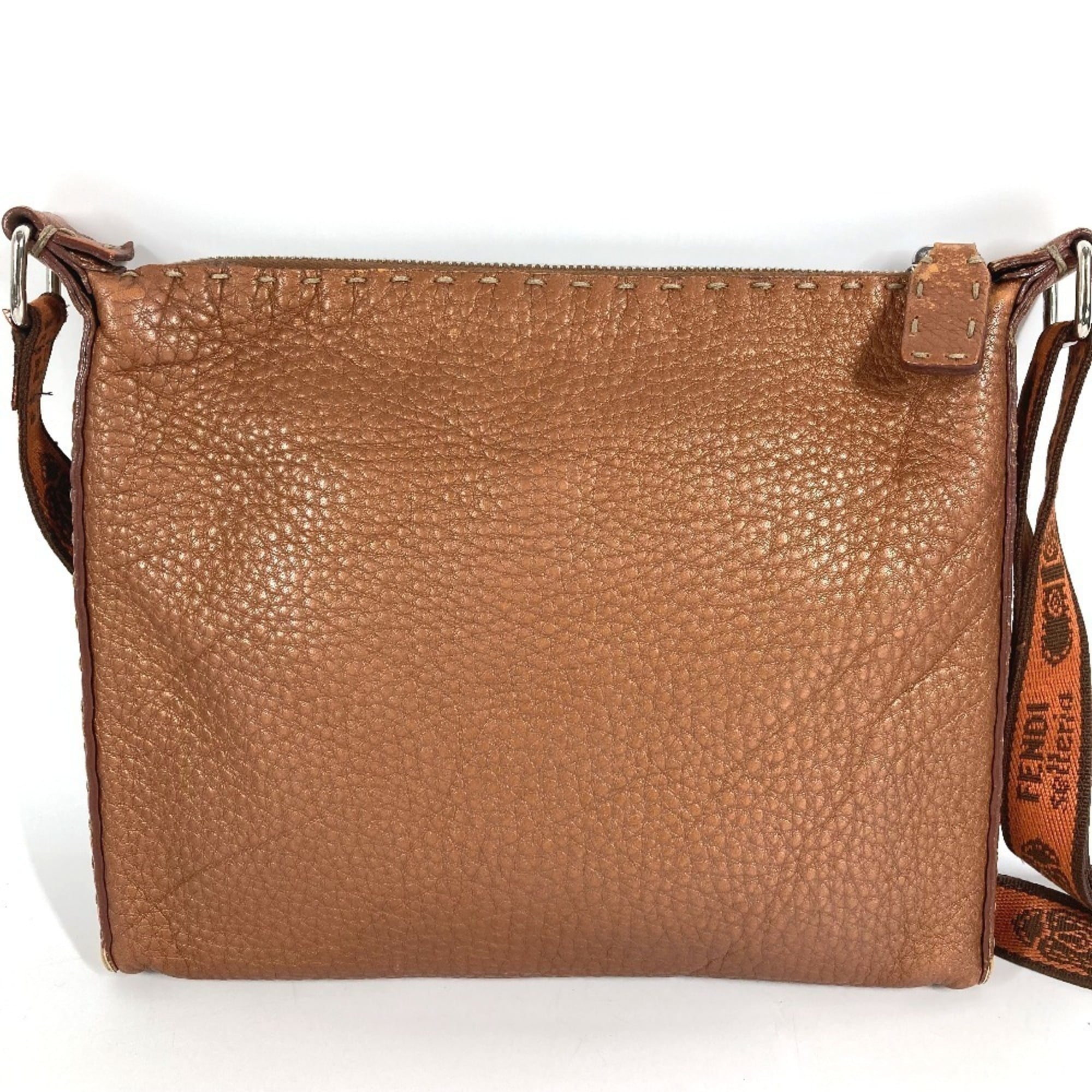 Fendi Selleria Brown Leather Pochette Shoulder Bag (Pre-Owned)