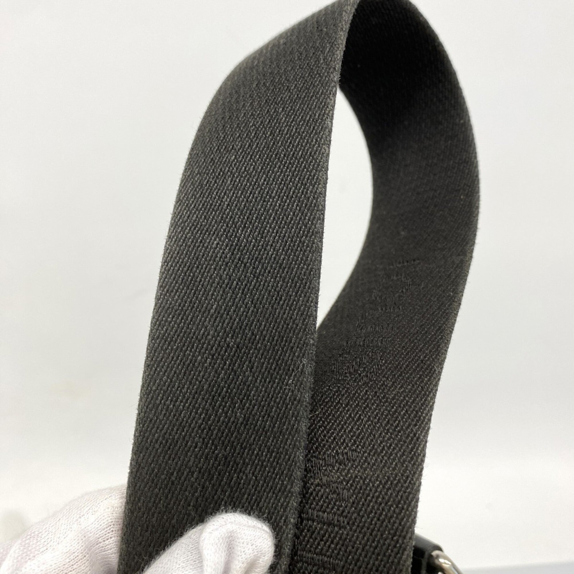 Louis Vuitton Black Shoulder Bag (Pre-Owned)