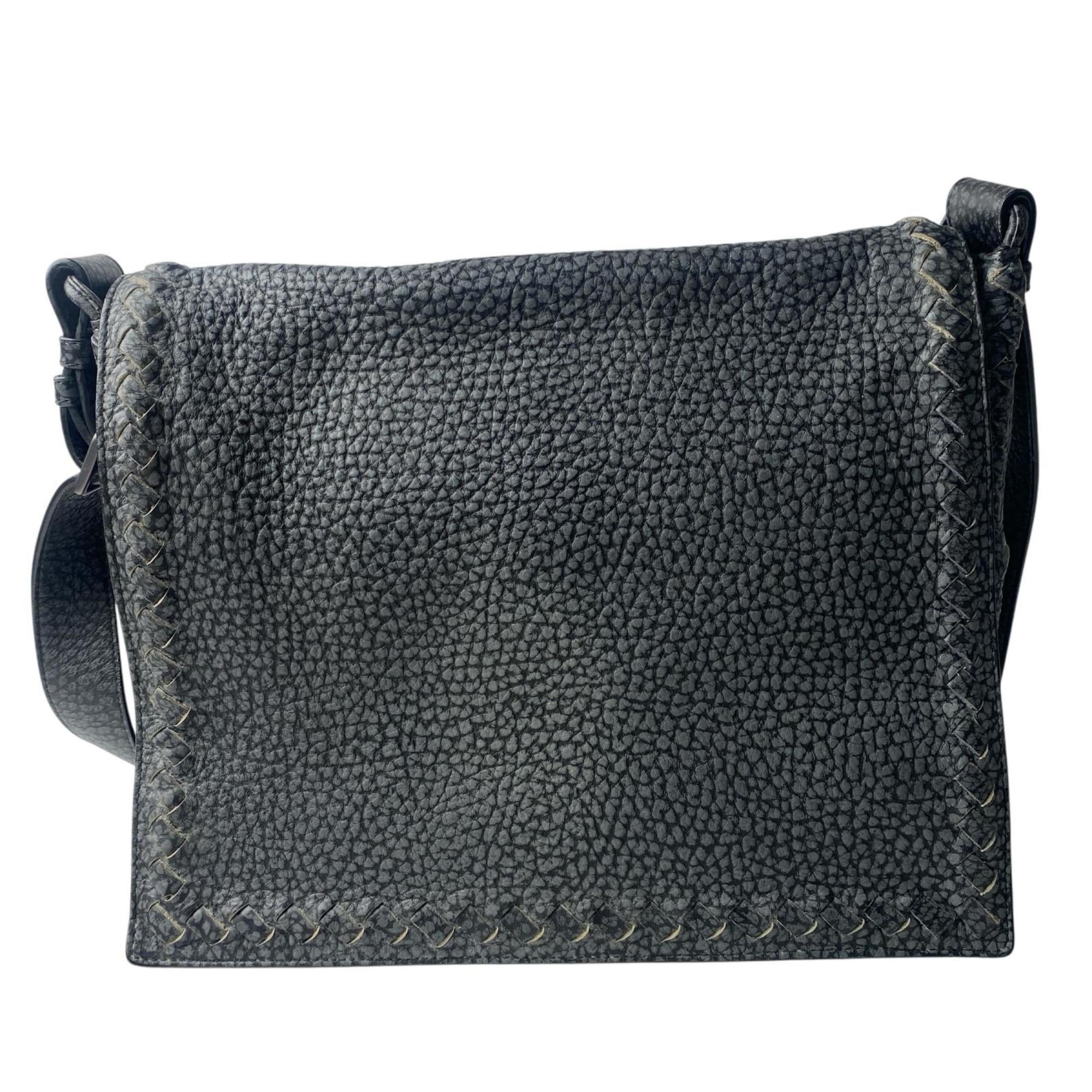 Bottega Veneta Gray Leather Messenger Bag Shoulder Bag (Pre-Owned)