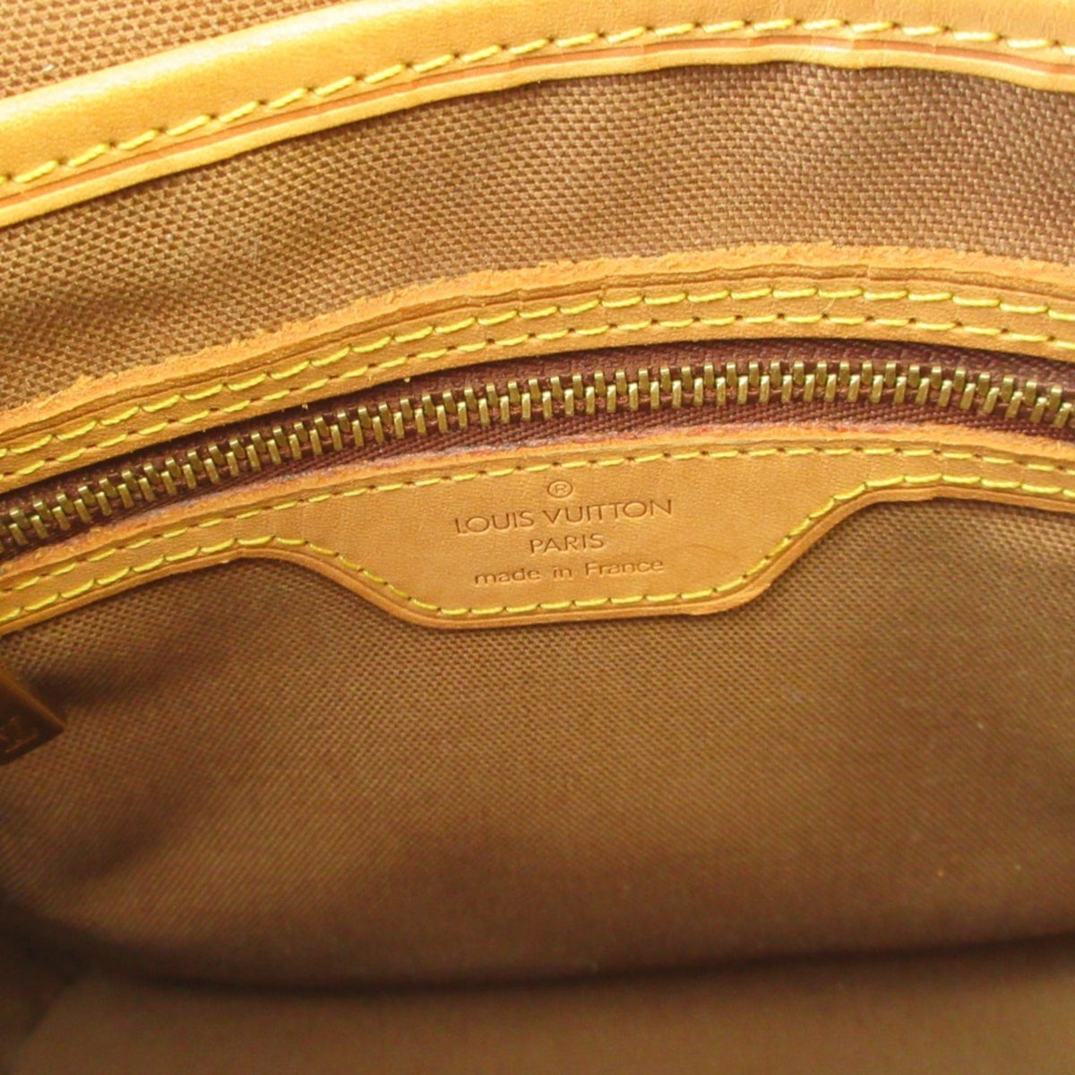 Louis Vuitton Brown Monogram Monogram Handbag (Pre-Owned)
