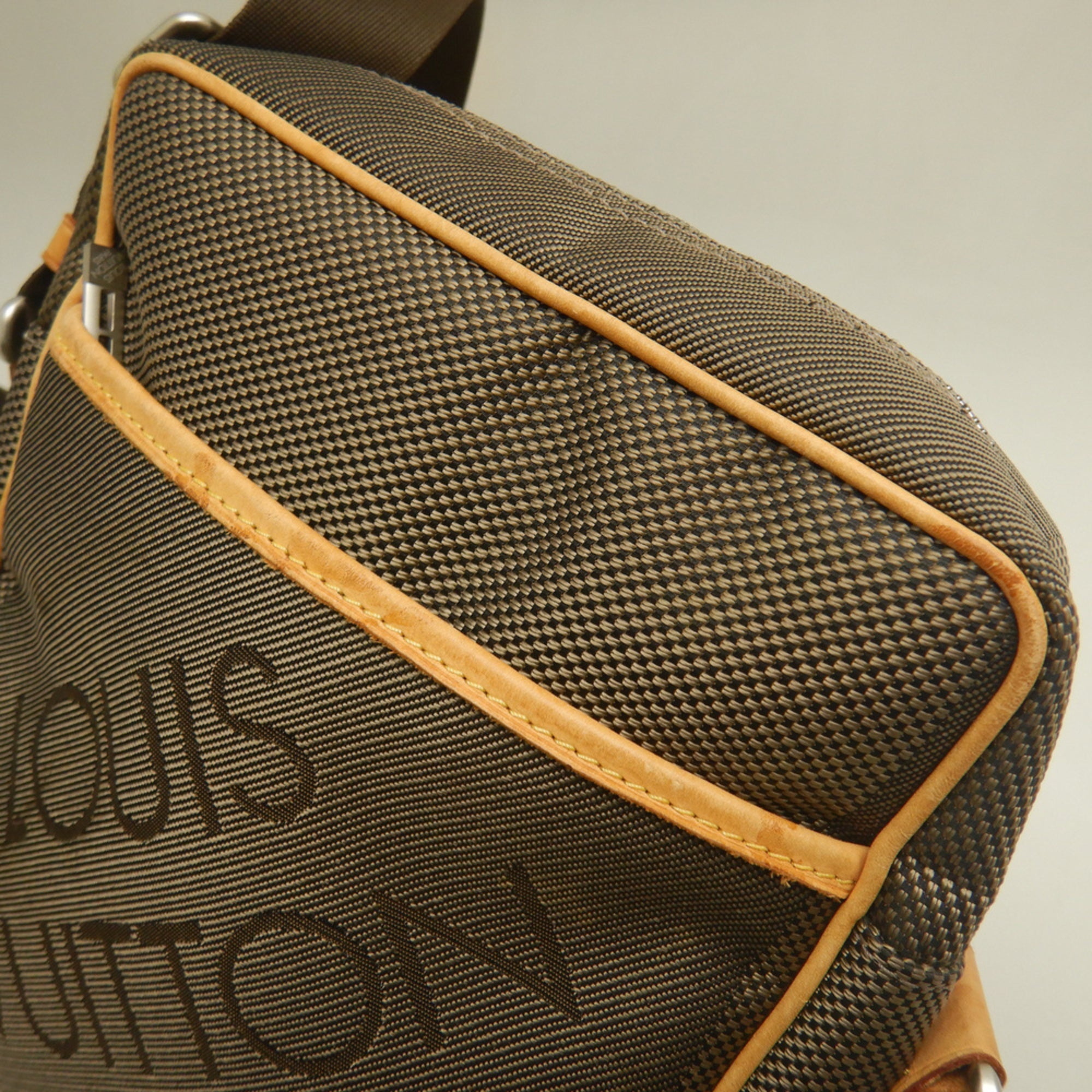 Louis Vuitton Brown Earth Damier Geant Shoulder Bag (Pre-Owned)