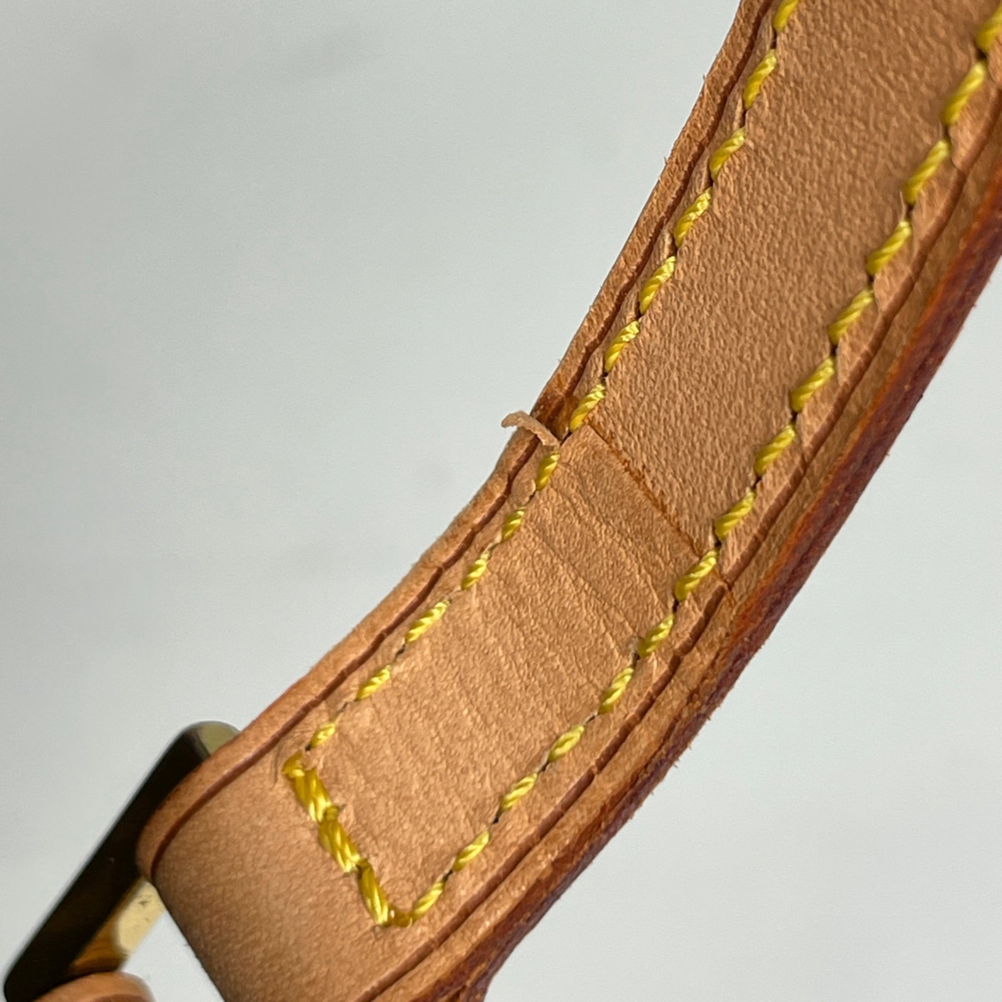 Louis Vuitton Brown Monogram Handbag (Pre-Owned)