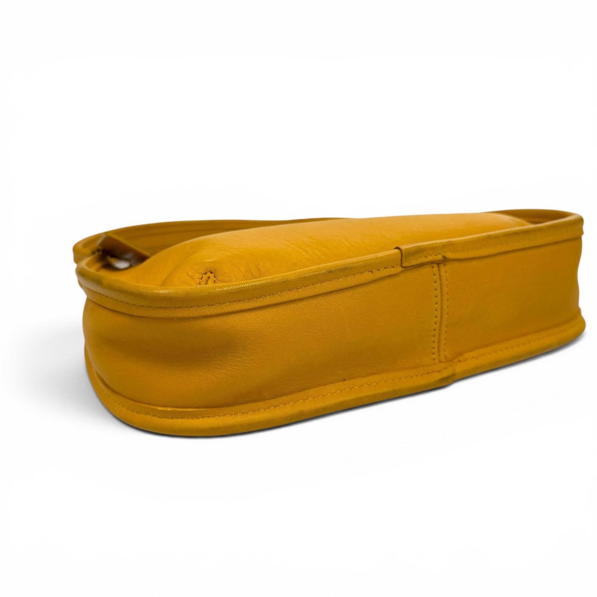 Coach Mustard Leather Shoulder Bag (Pre-Owned)