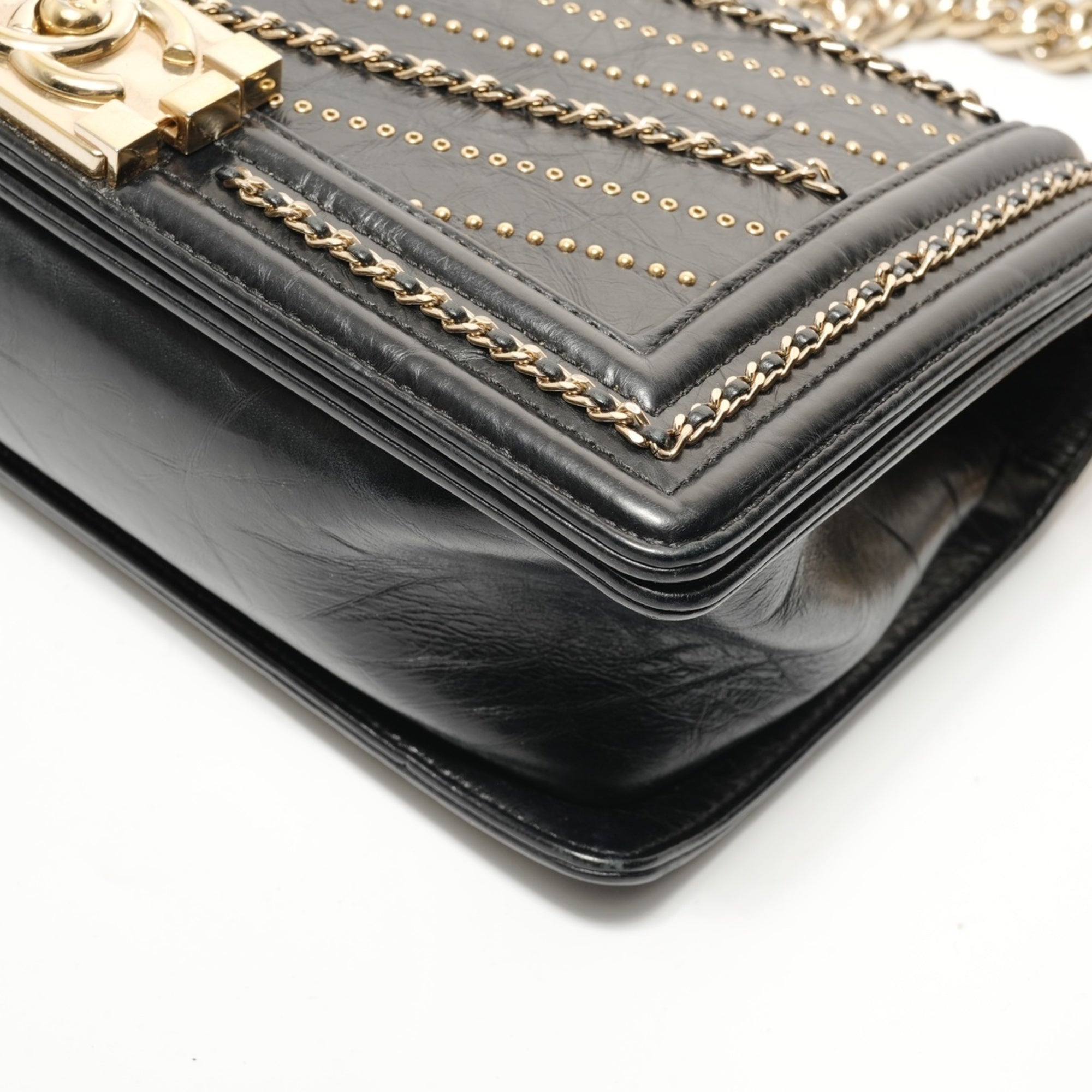 Chanel Boy Chanel Black Shoulder Bag (Pre-Owned)