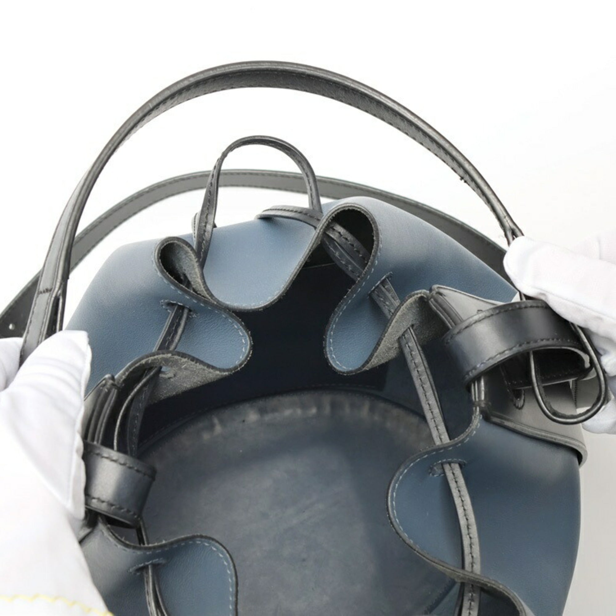 Loewe Black Blue Leather Shoulder Bag (Pre-Owned)