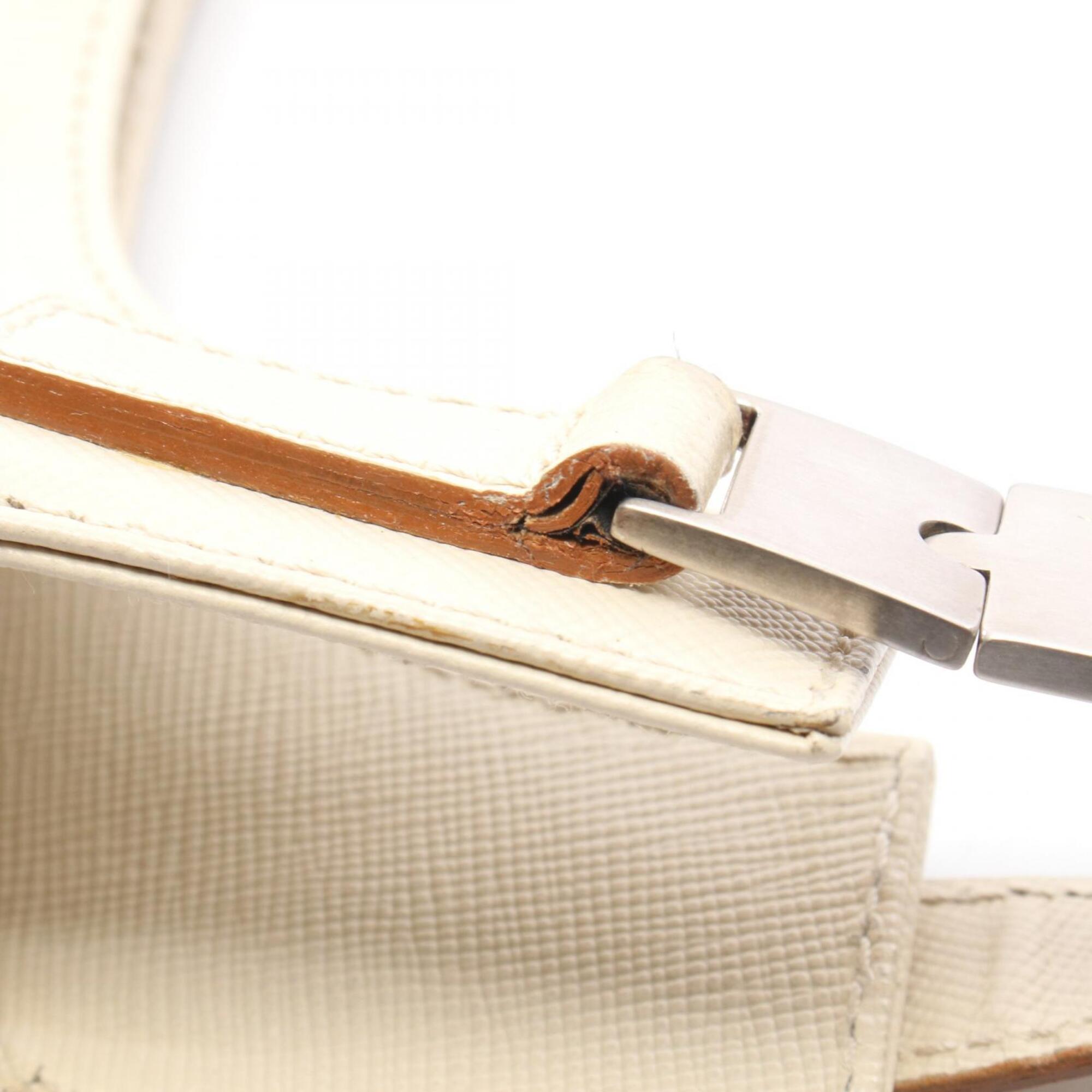 Salvatore Ferragamo Ivory Leather Handbag Shoulder Bag (Pre-Owned)