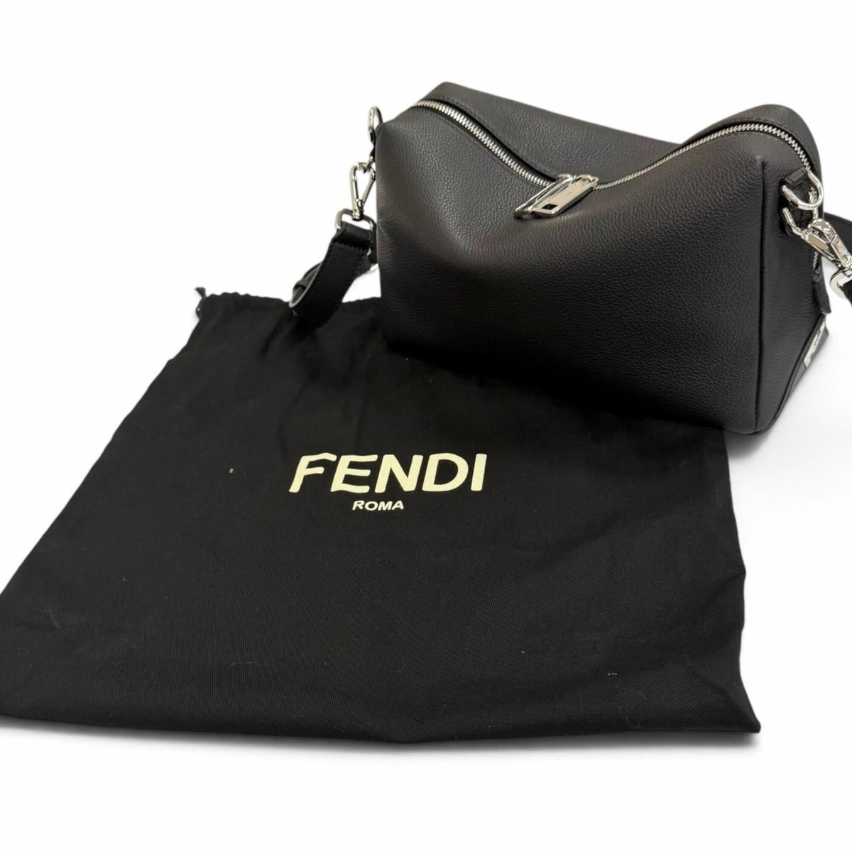 Fendi Black Shoulder Bag (Pre-Owned)