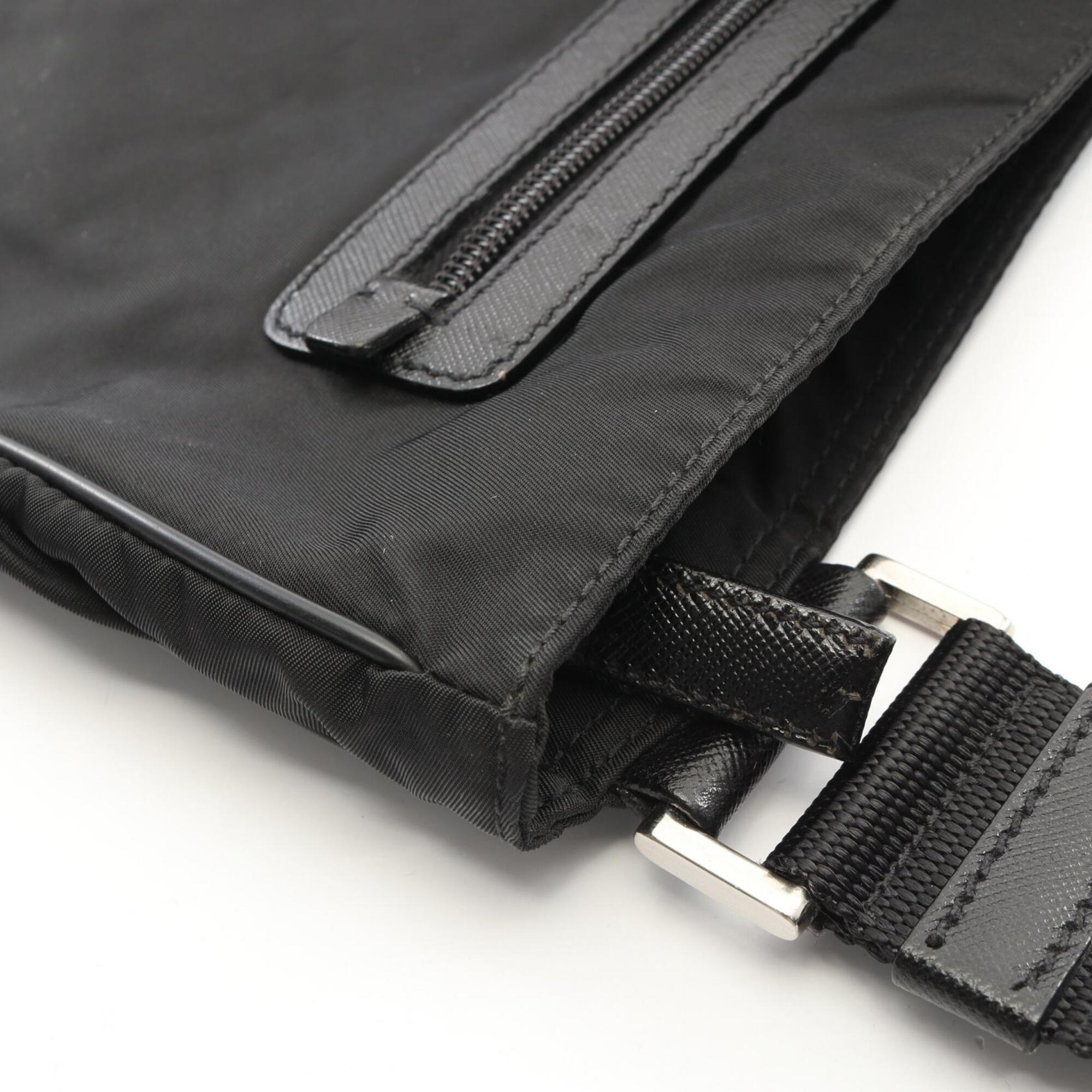 Prada Black Nylon Leather Handbag Shoulder Bag (Pre-Owned)